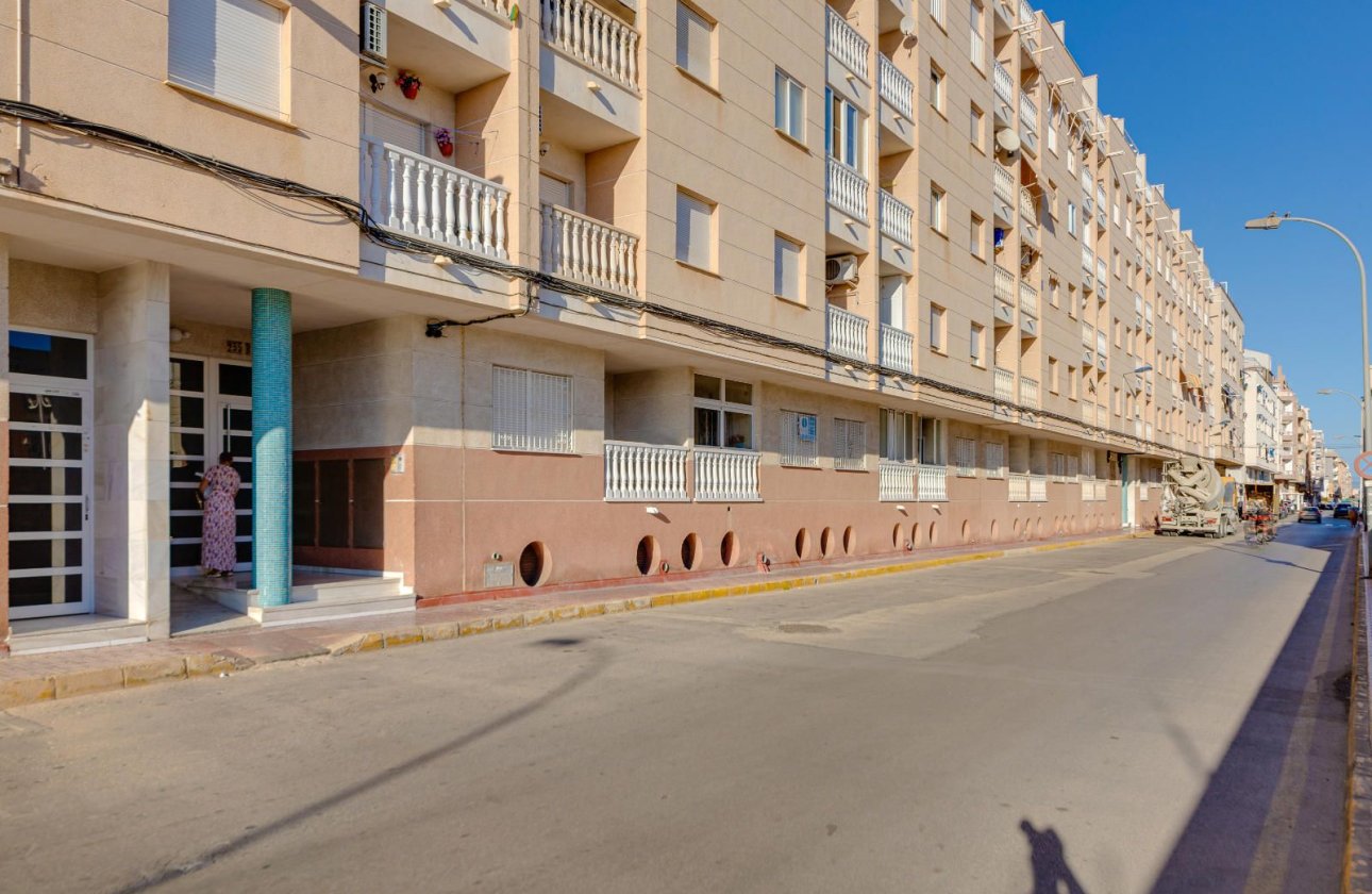 Resale - Apartment / flat -
Torrevieja - Playa del Cura