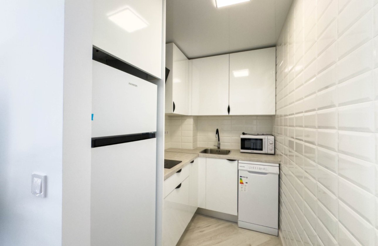 Resale - Apartment / flat -
Torrevieja - Playa del Cura