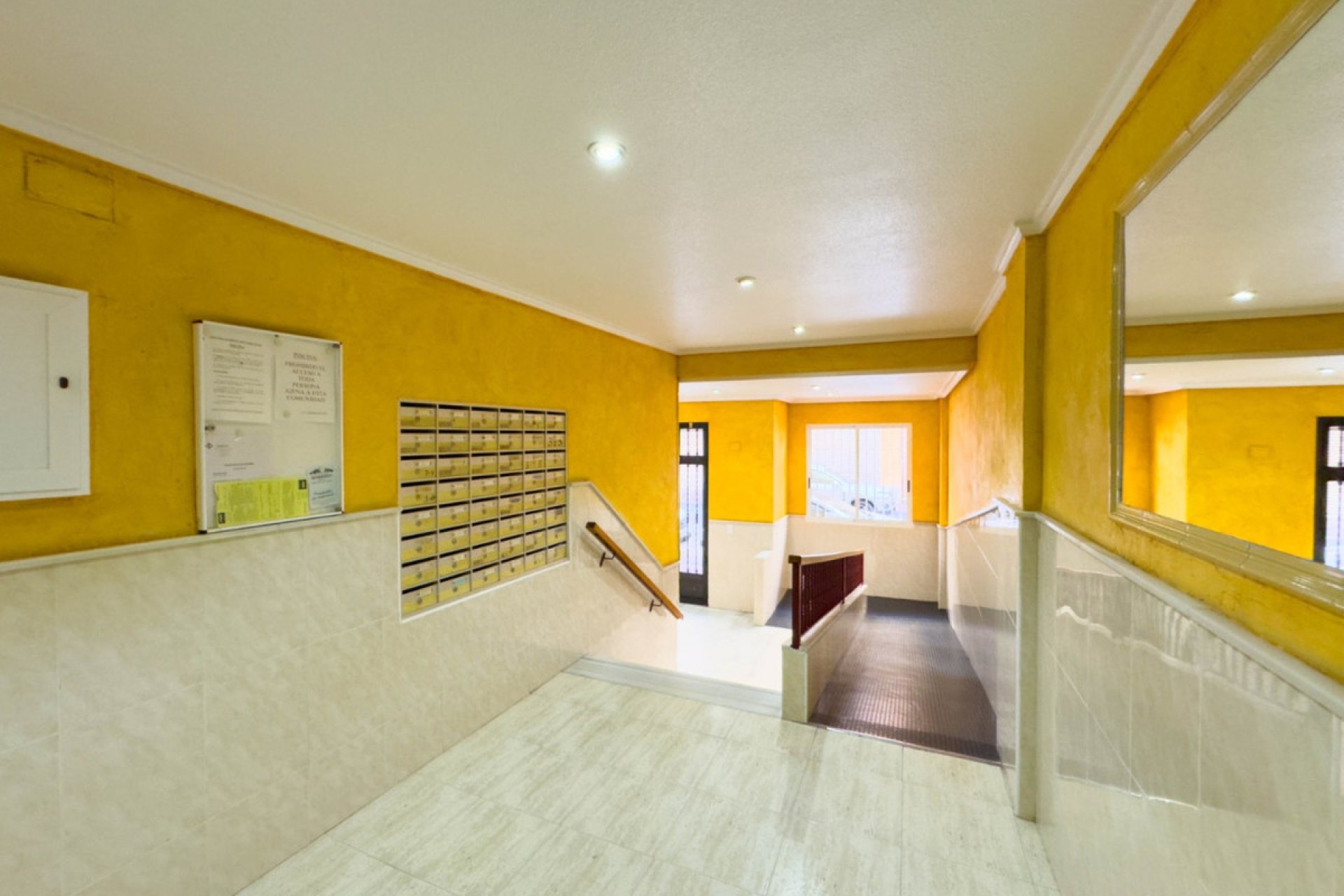 Resale - Apartment / flat -
Torrevieja - Playa del Cura