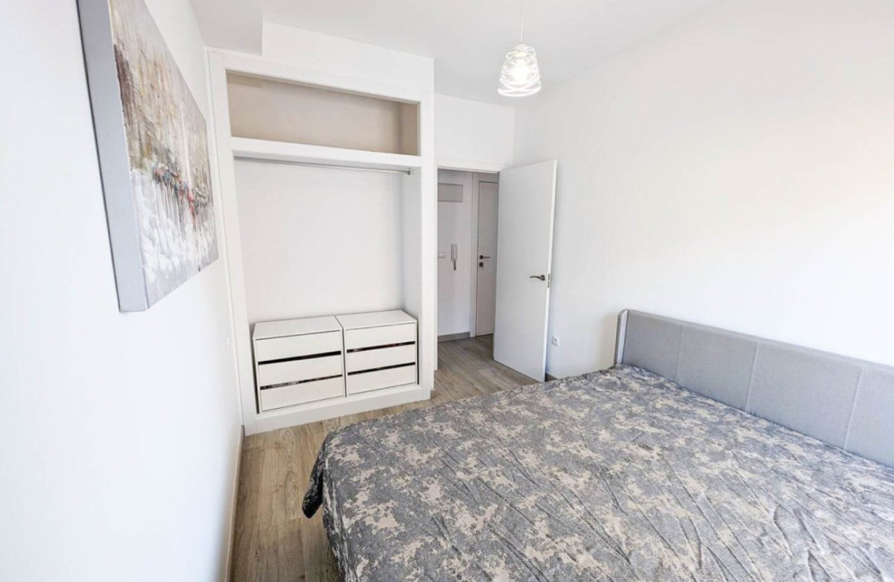 Resale - Apartment / flat -
Torrevieja - Playa del Cura