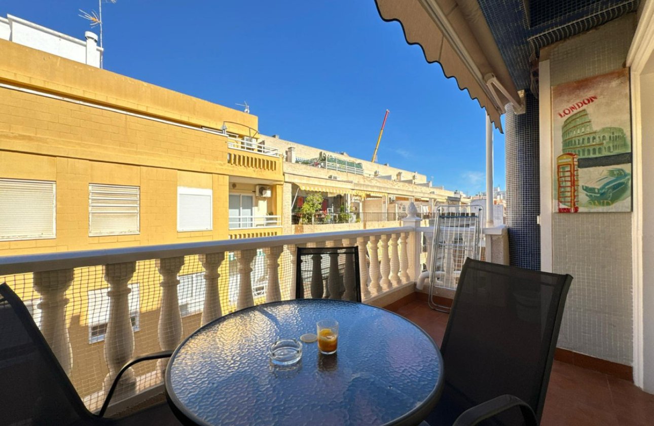 Resale - Apartment / flat -
Torrevieja - Playa del Cura