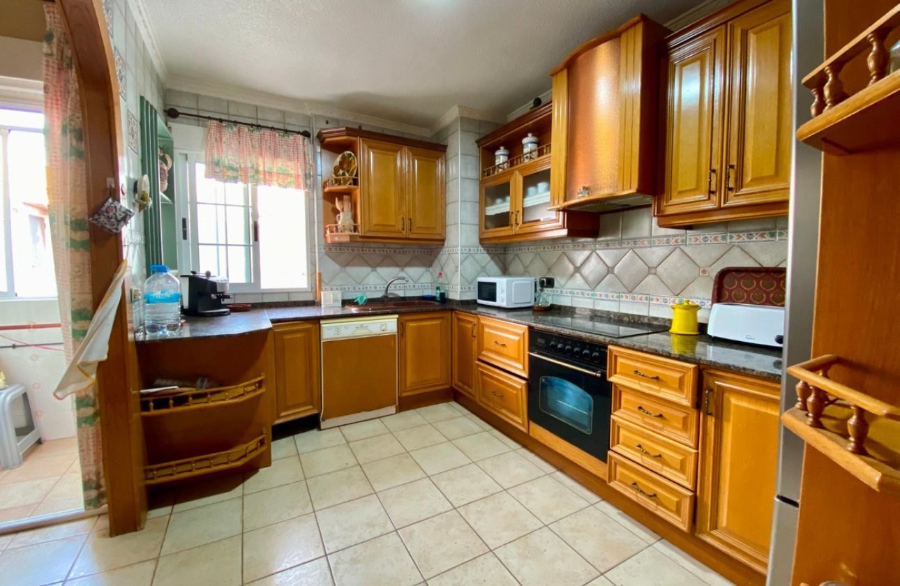 Resale - Apartment / flat -
Torrevieja - Playa del Cura