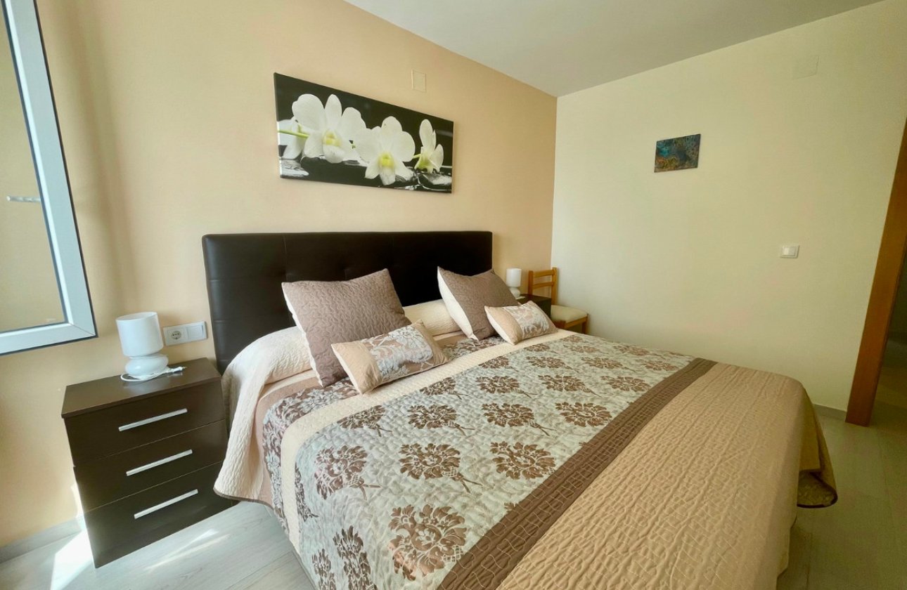 Resale - Apartment / flat -
Torrevieja - Playa del Cura