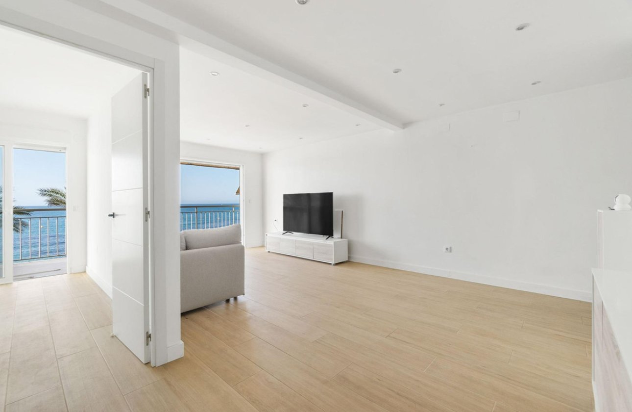 Resale - Apartment / flat -
Torrevieja - Playa del Cura