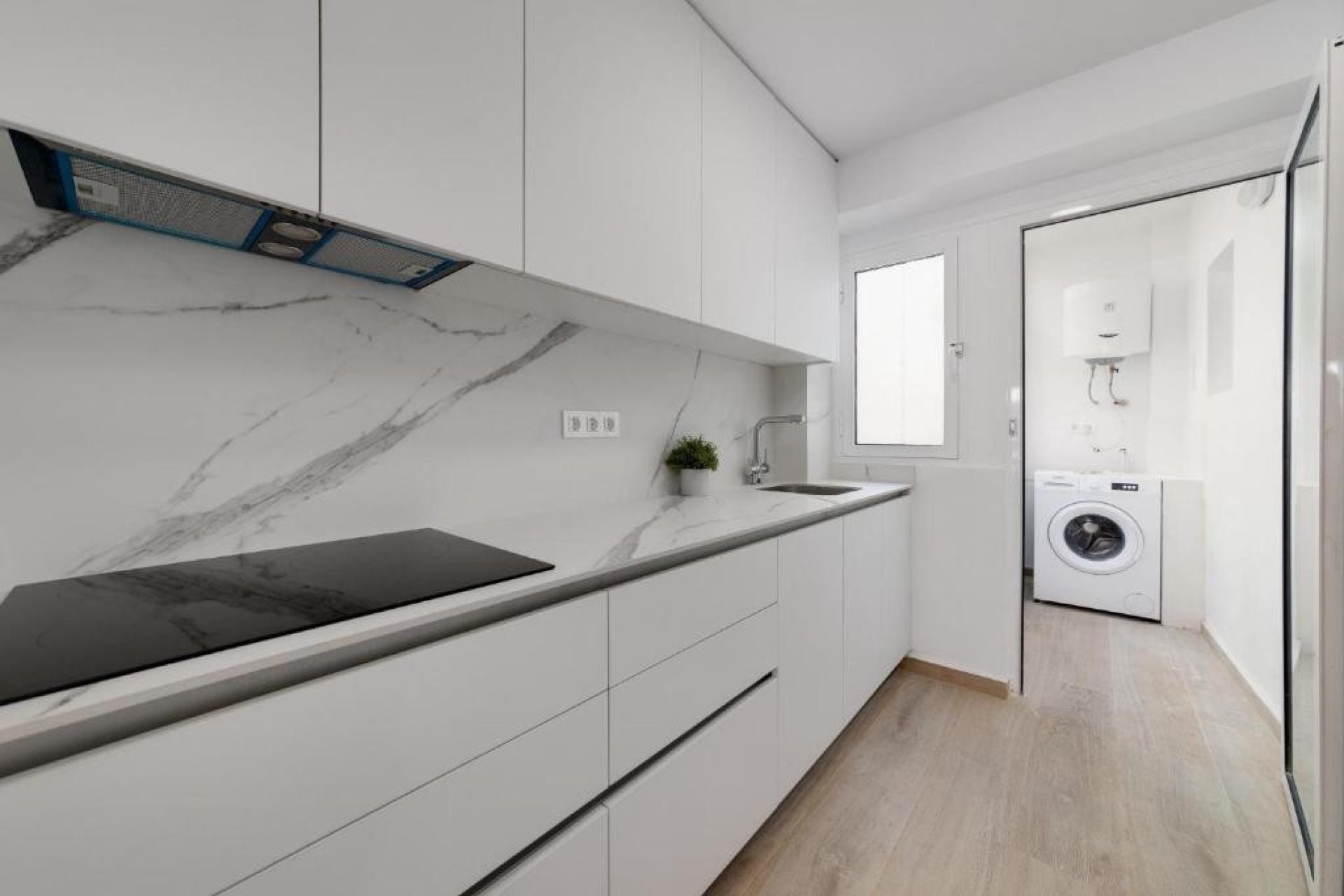 Resale - Apartment / flat -
Torrevieja - Playa del Cura