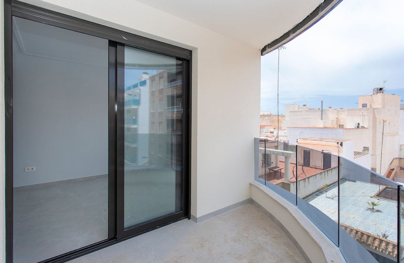 Resale - Apartment / flat -
Torrevieja - Playa del Cura