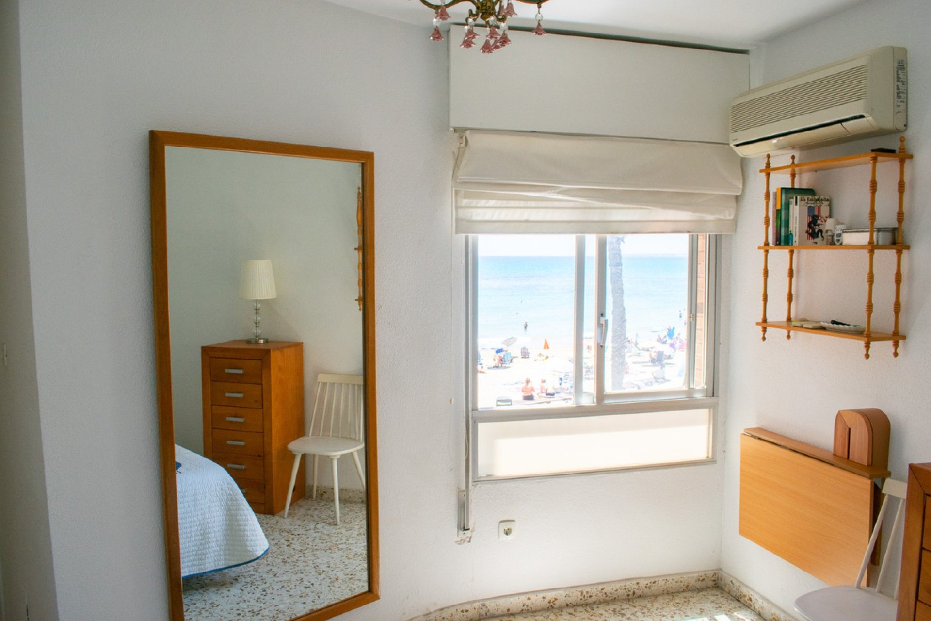 Resale - Apartment / flat -
Torrevieja - Playa del Cura