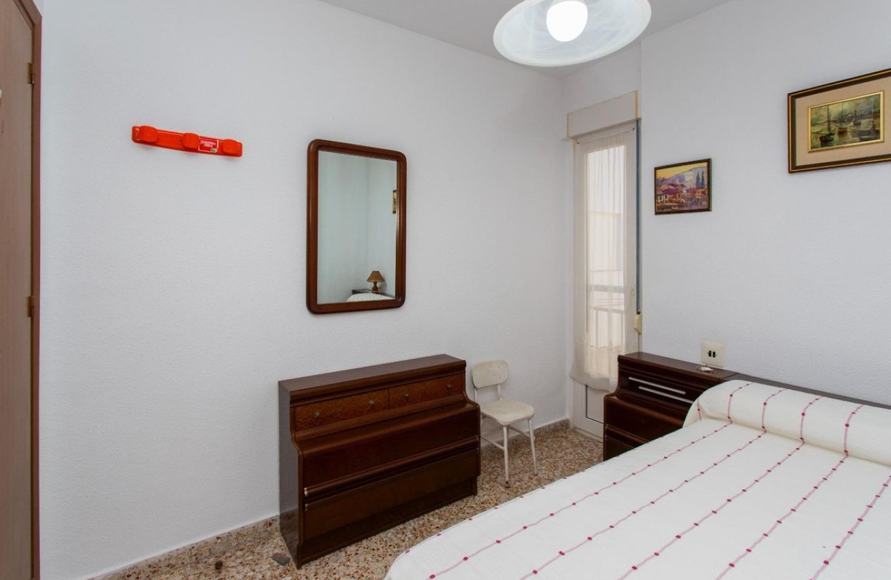 Resale - Apartment / flat -
Torrevieja - Playa del Cura