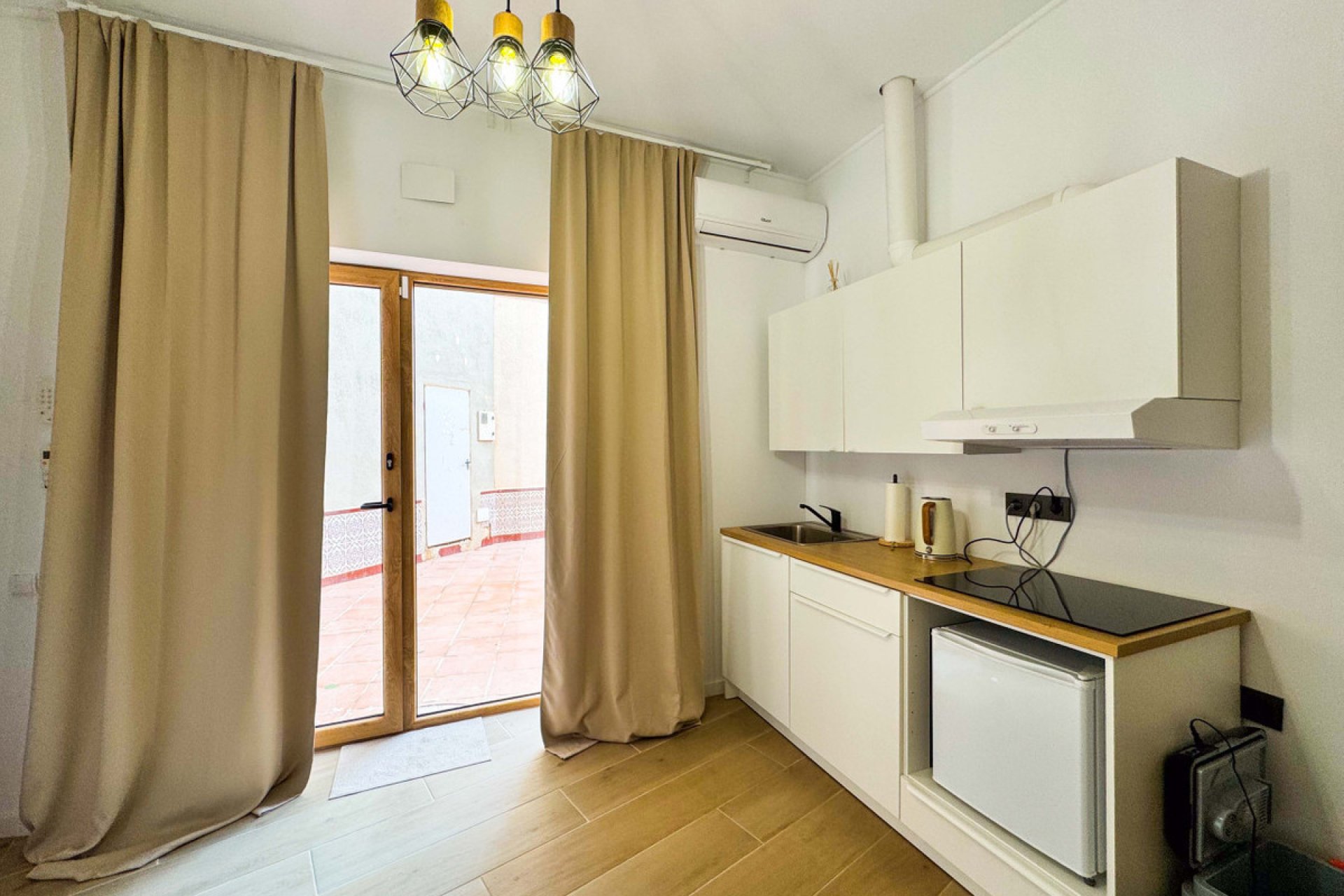 Resale - Apartment / flat -
Torrevieja - Torre la mata