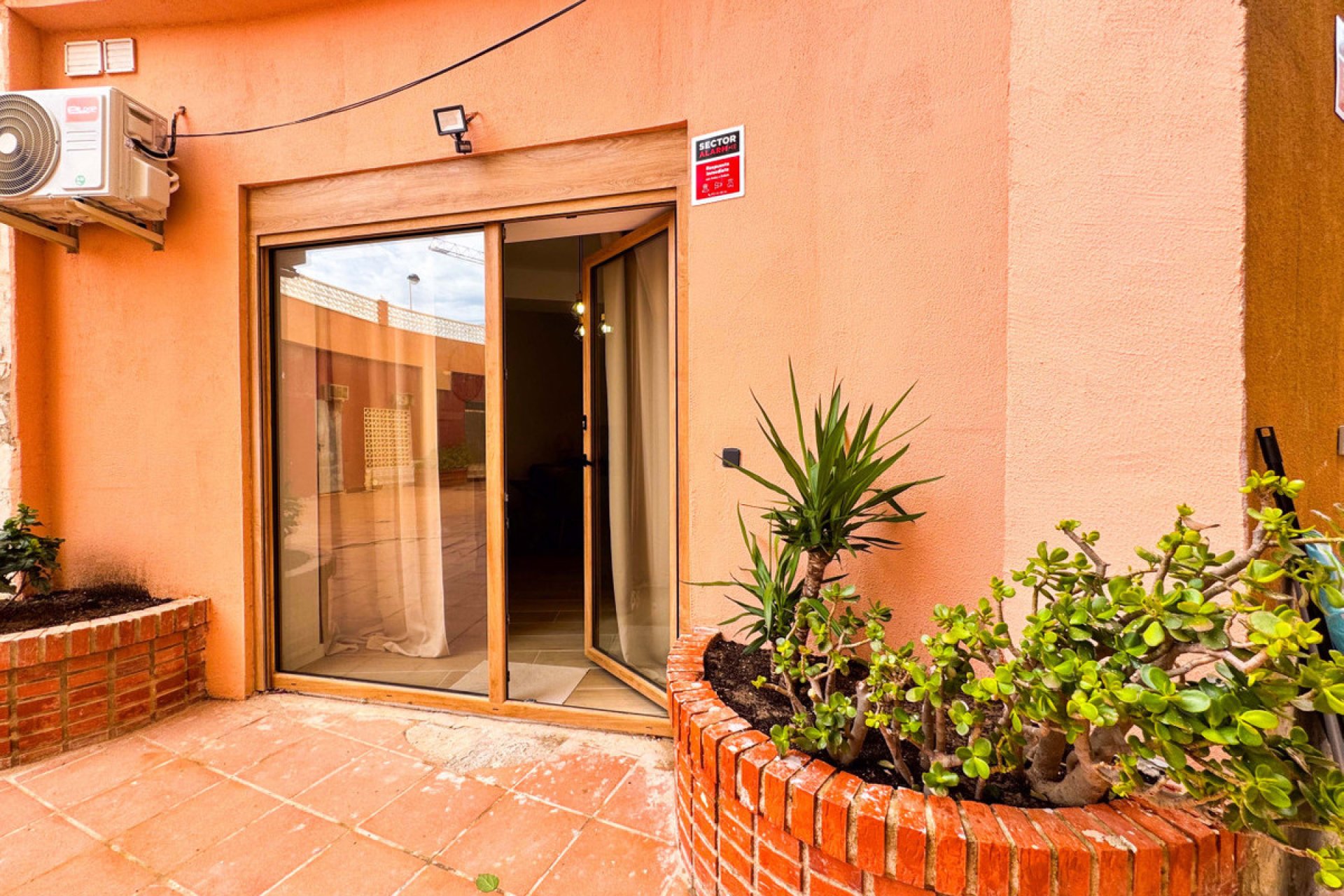 Resale - Apartment / flat -
Torrevieja - Torre la mata