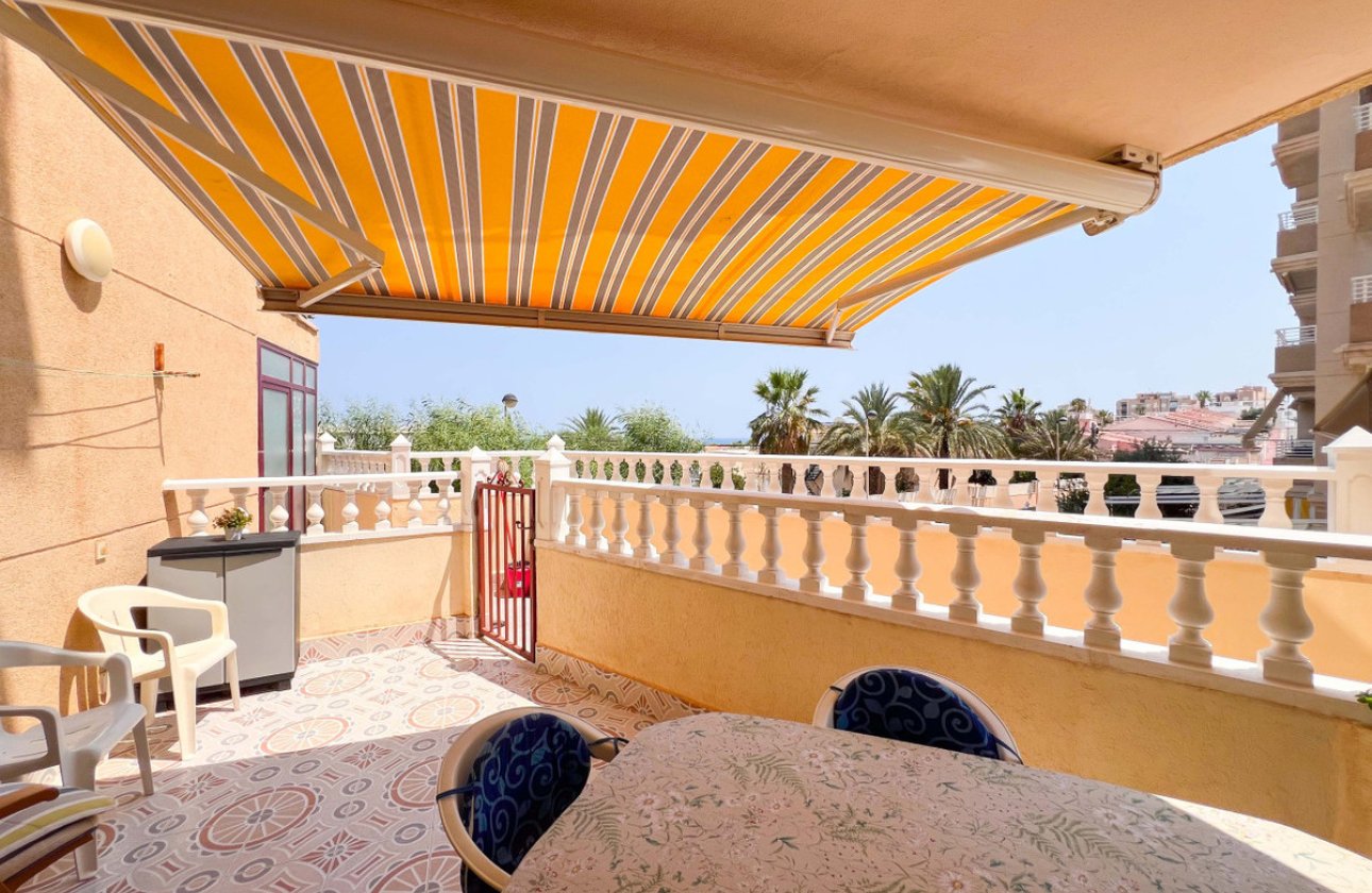 Resale - Apartment / flat -
Torrevieja - Torre la mata