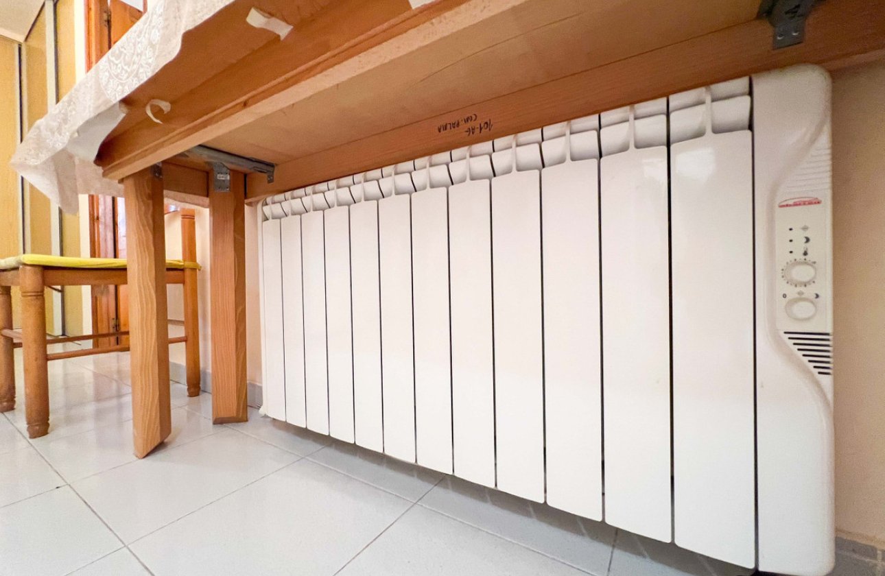 Resale - Apartment / flat -
Torrevieja - Torre la mata