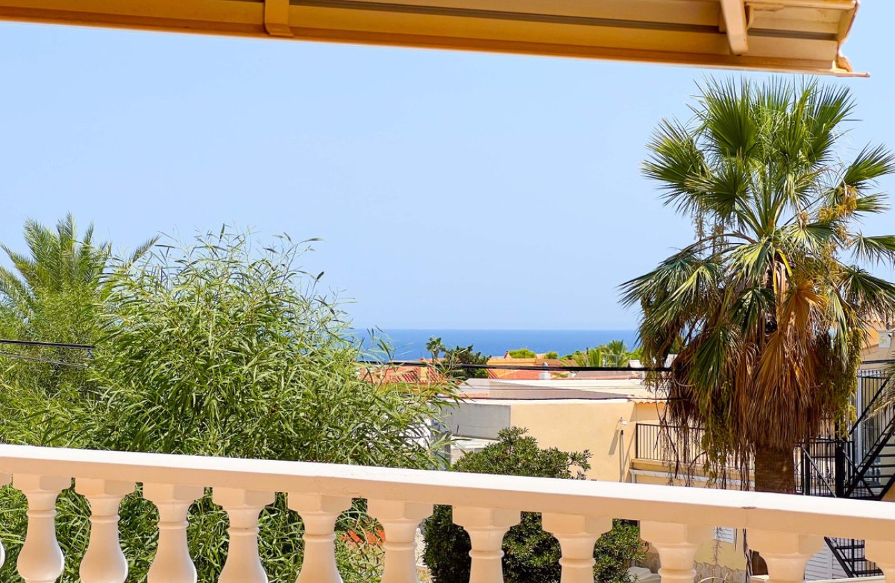 Resale - Apartment / flat -
Torrevieja - Torre la mata