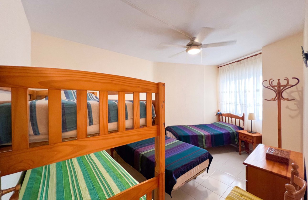 Resale - Apartment / flat -
Torrevieja - Torre la mata