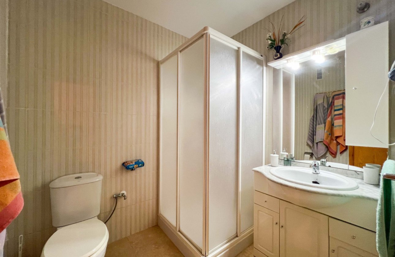 Resale - Apartment / flat -
Torrevieja - Torre la mata