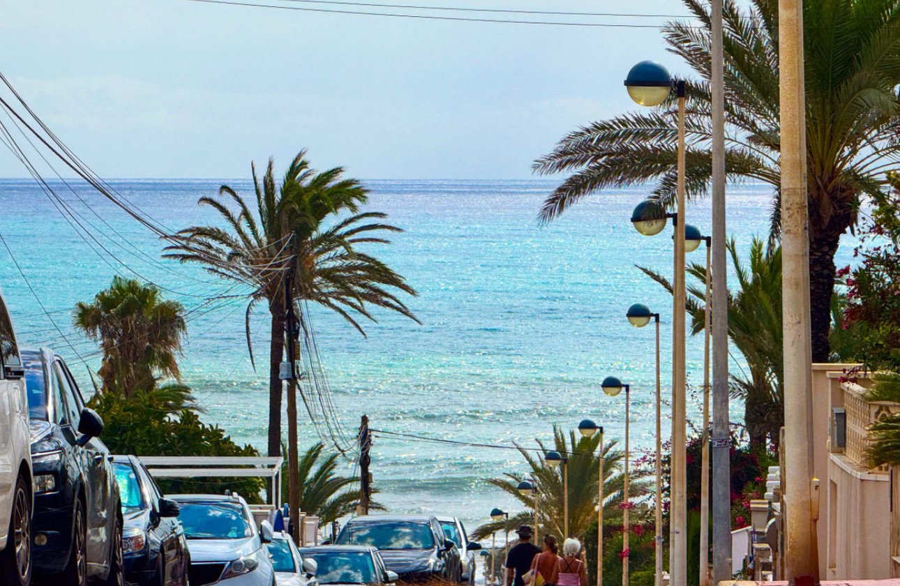 Resale - Apartment / flat -
Torrevieja - Torre la mata