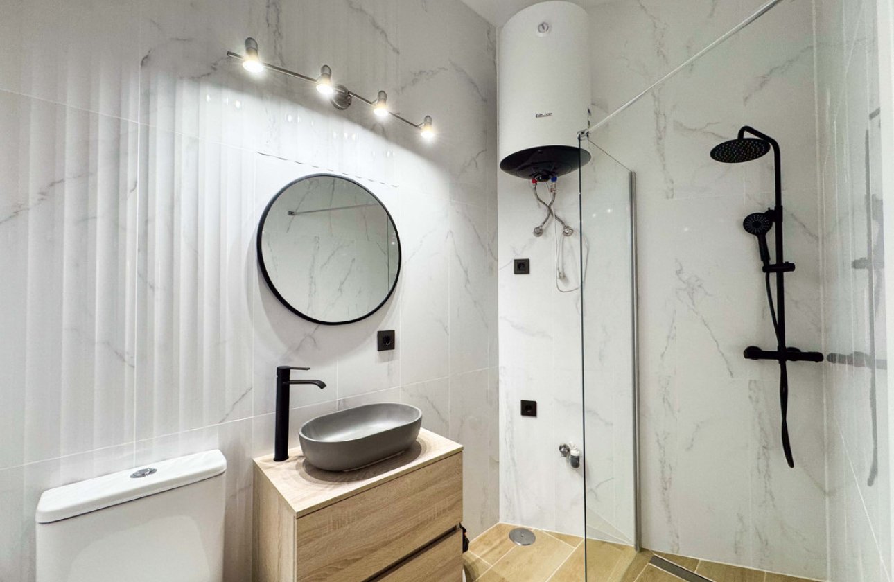 Resale - Apartment / flat -
Torrevieja - Torre la mata