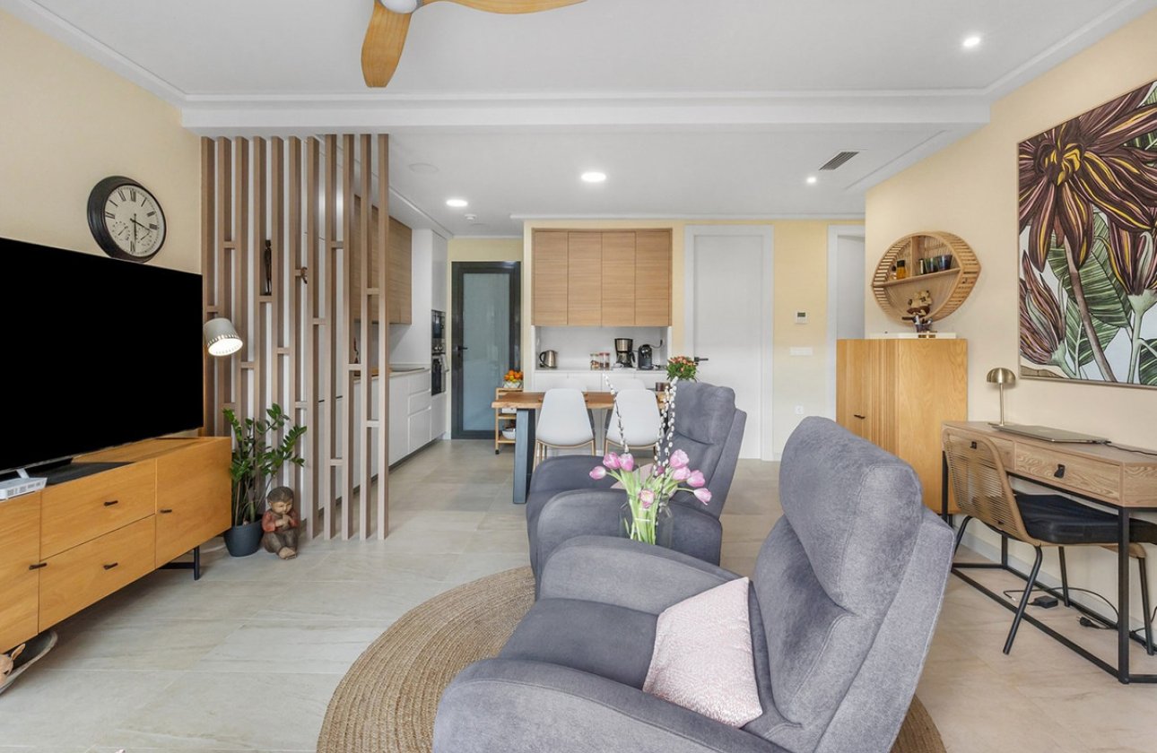 Resale - Apartment / flat -
Torrevieja - Torre la mata