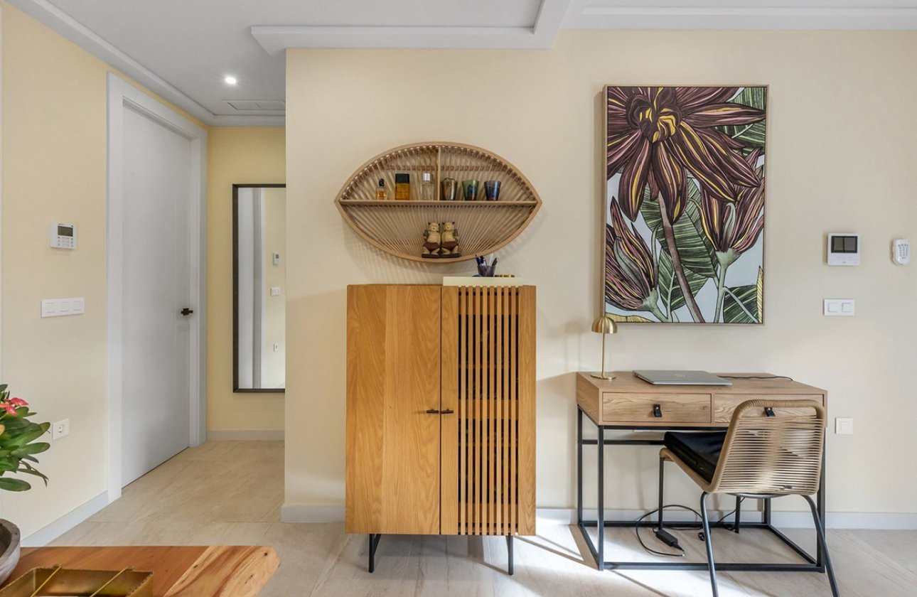 Resale - Apartment / flat -
Torrevieja - Torre la mata