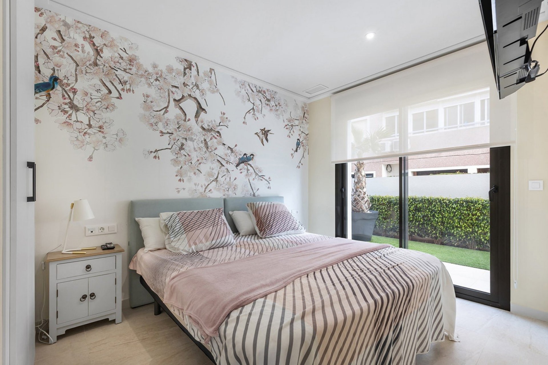 Resale - Apartment / flat -
Torrevieja - Torre la mata