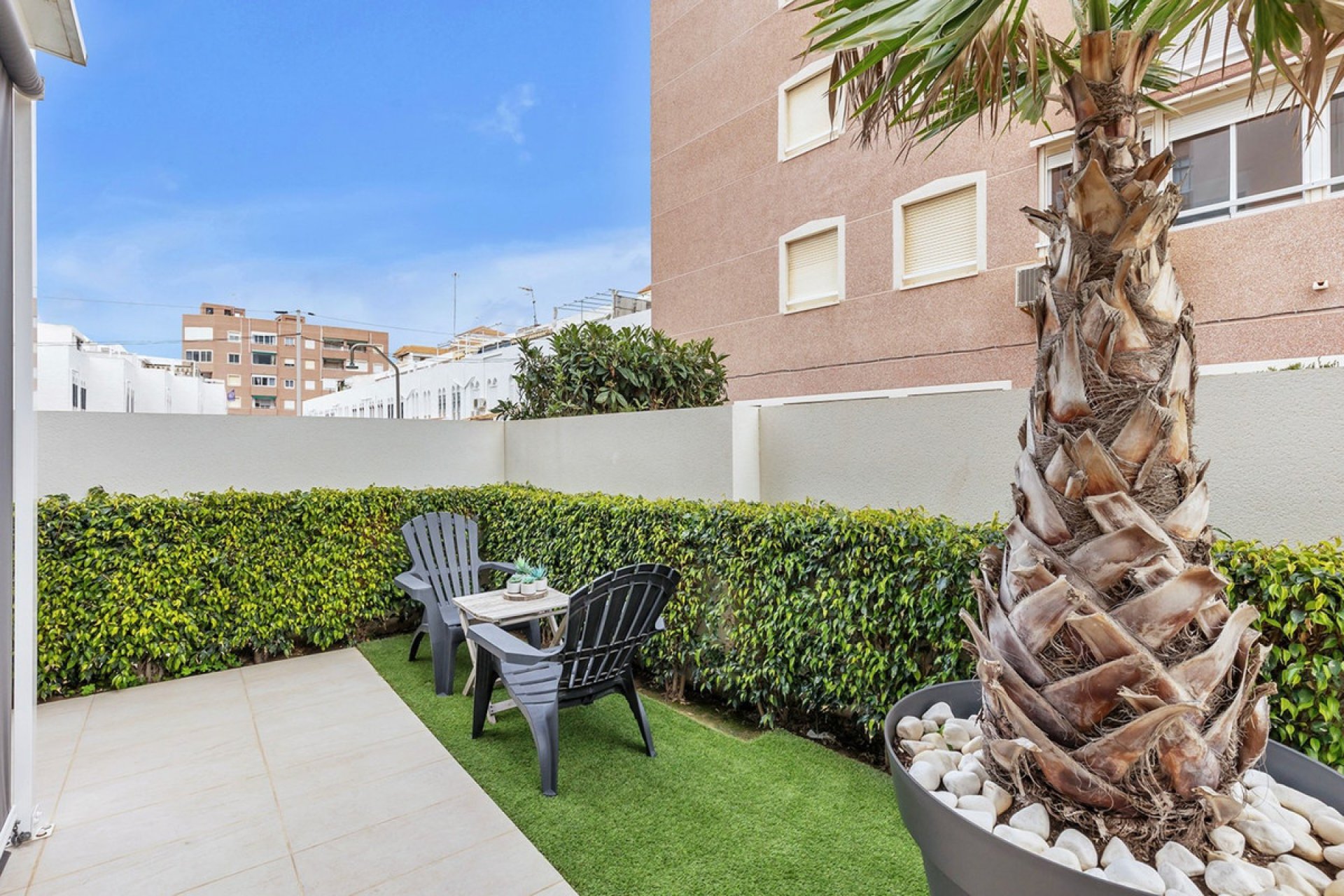 Resale - Apartment / flat -
Torrevieja - Torre la mata