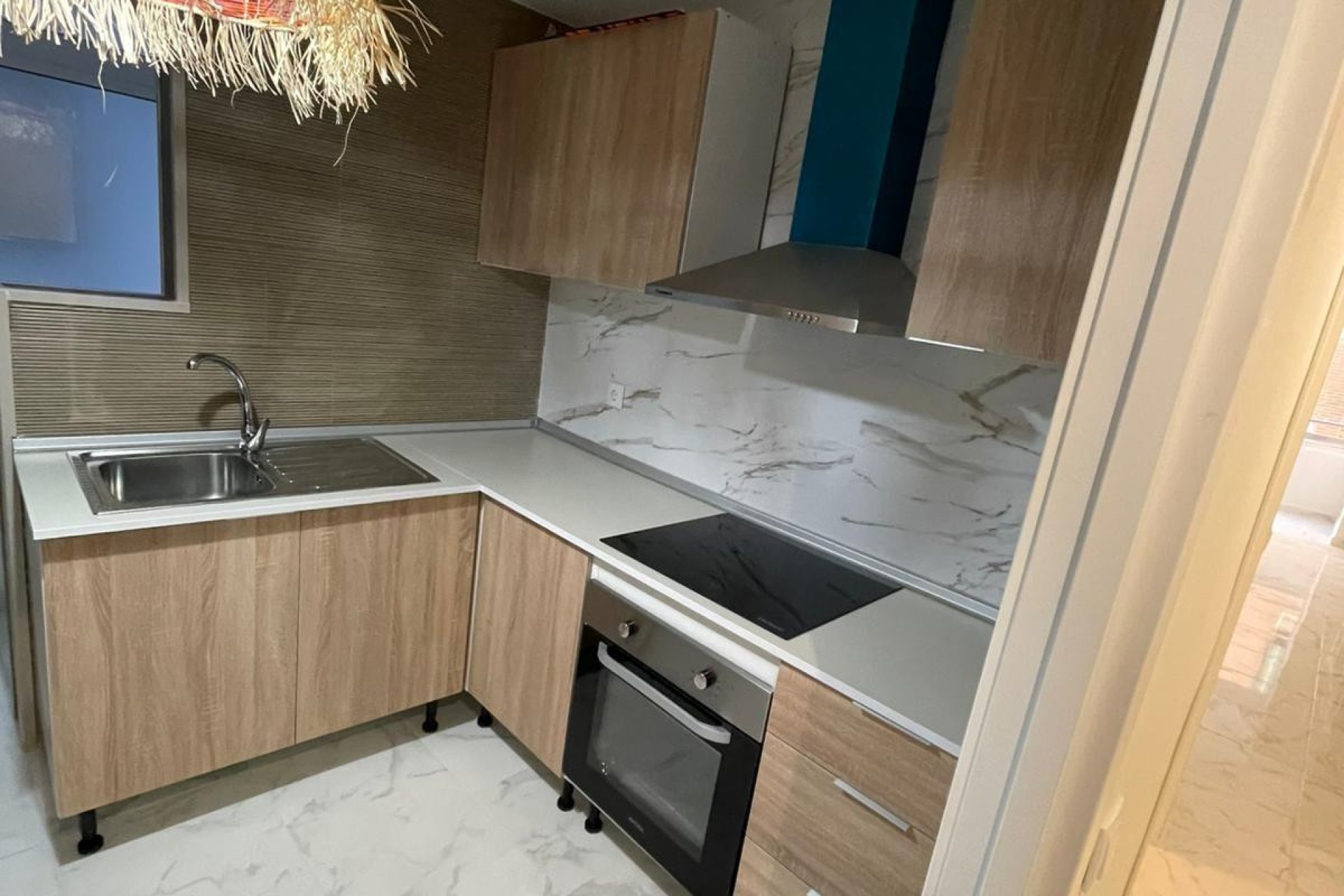 Resale - Apartment / flat -
Torrevieja - Torrevieja Centro