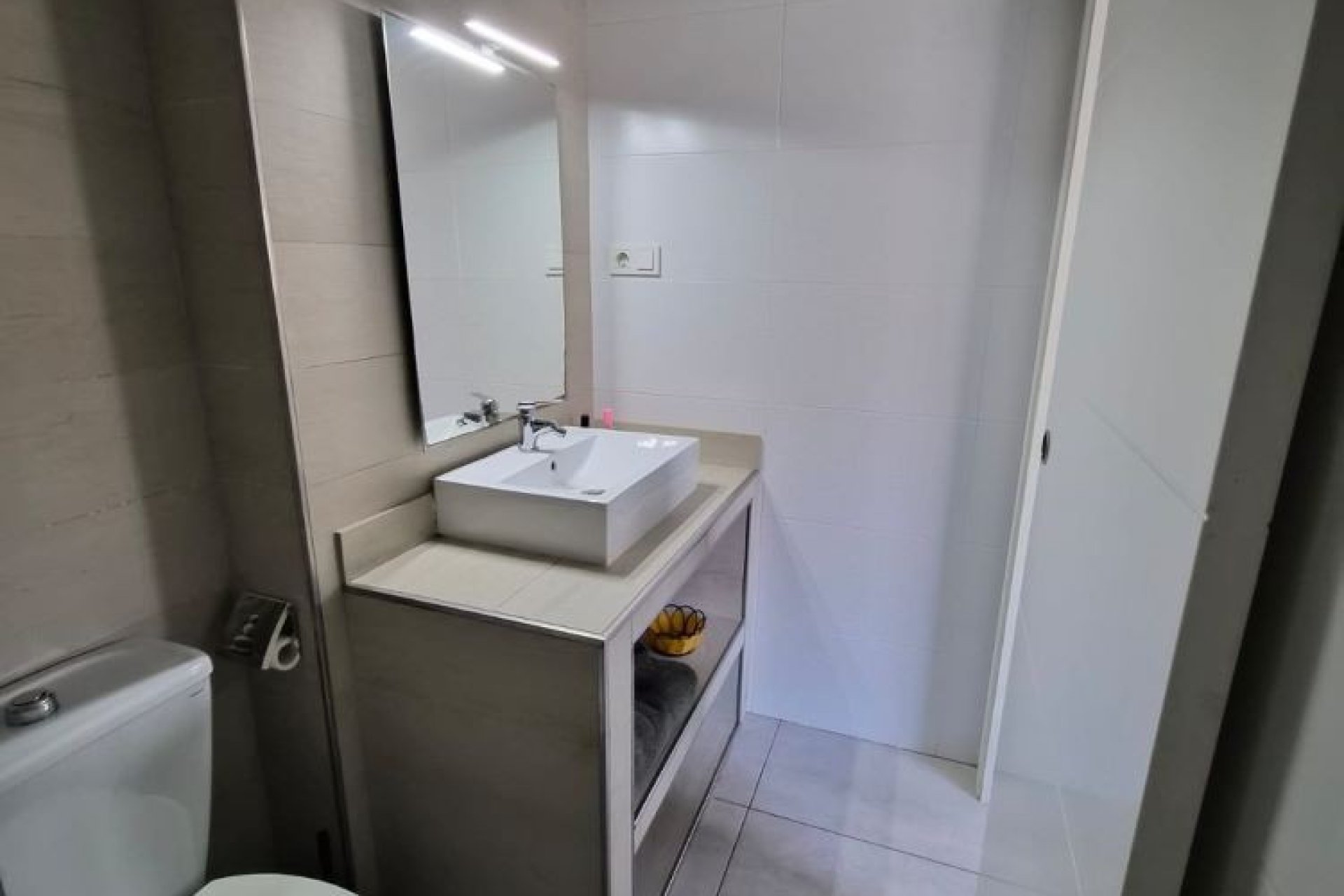 Resale - Apartment / flat -
Torrevieja - Torrevieja Centro