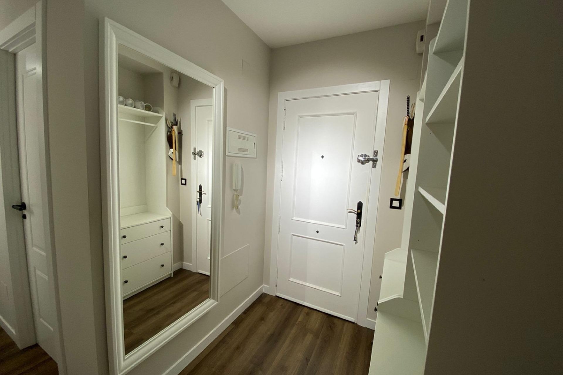 Resale - Apartment / flat -
Torrevieja - Torrevieja Centro