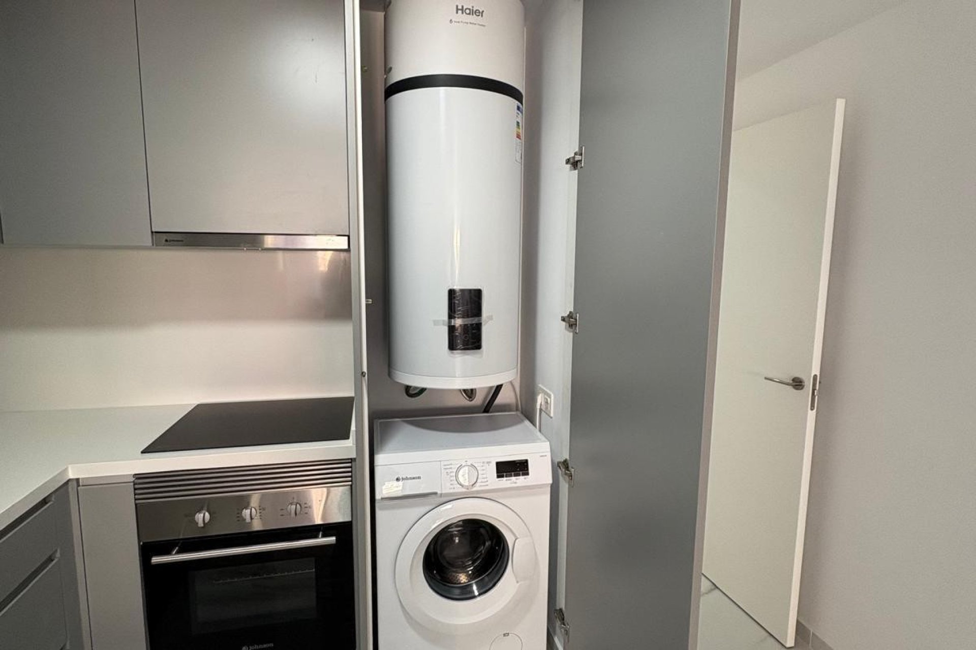 Resale - Apartment / flat -
Torrevieja - Torrevieja Centro