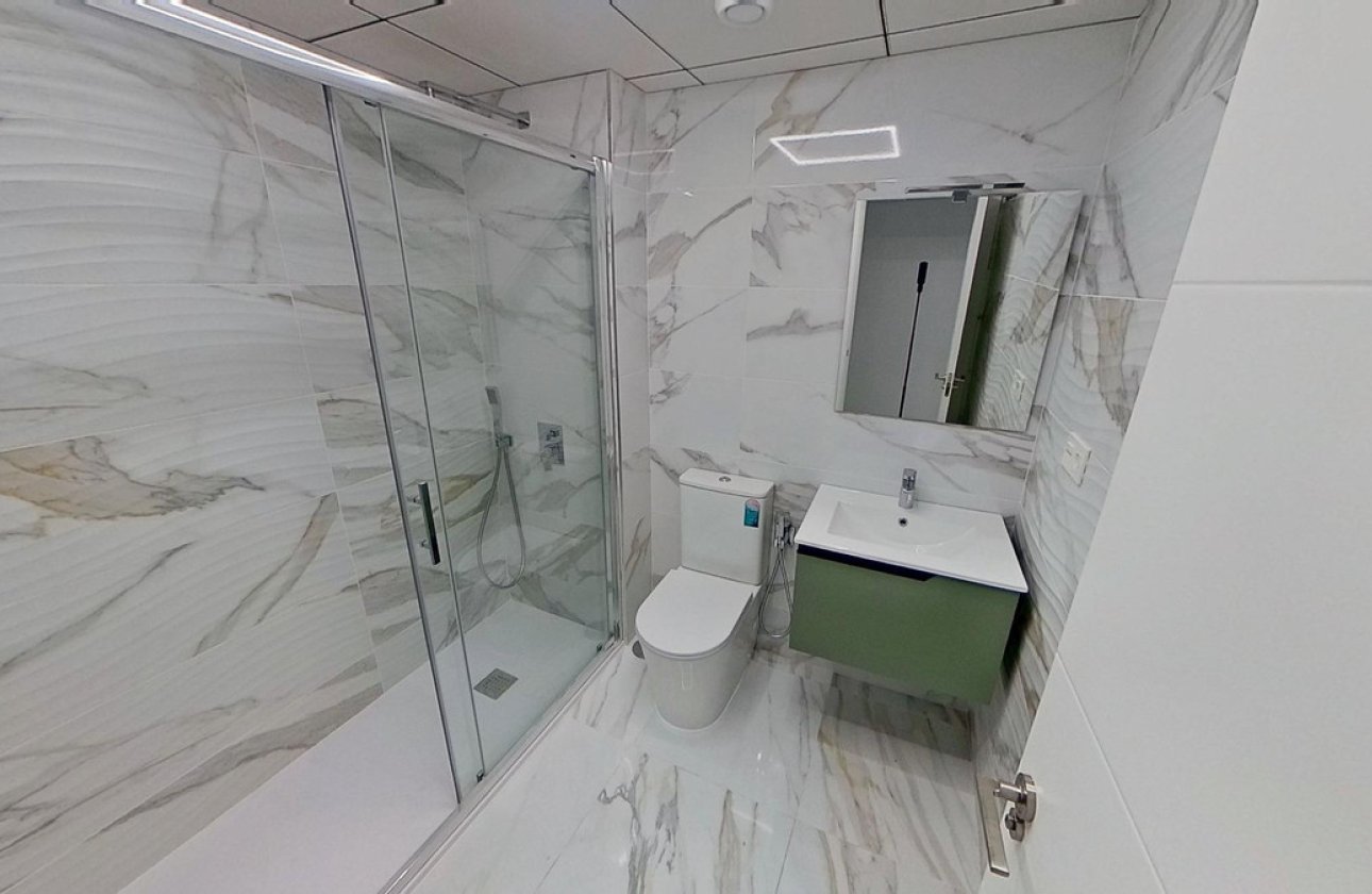 Resale - Apartment / flat -
Torrevieja - Torrevieja Centro