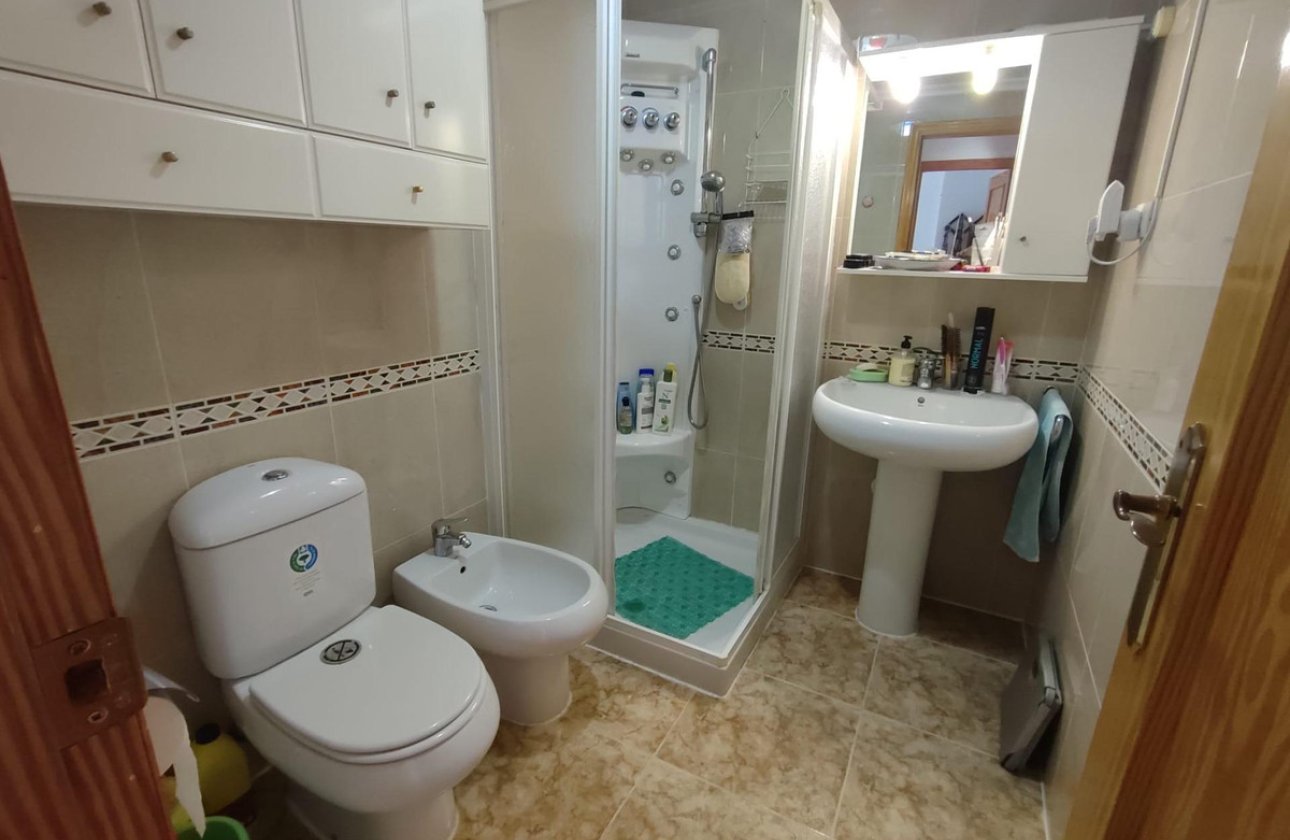 Resale - Apartment / flat -
Torrevieja - Torrevieja Centro