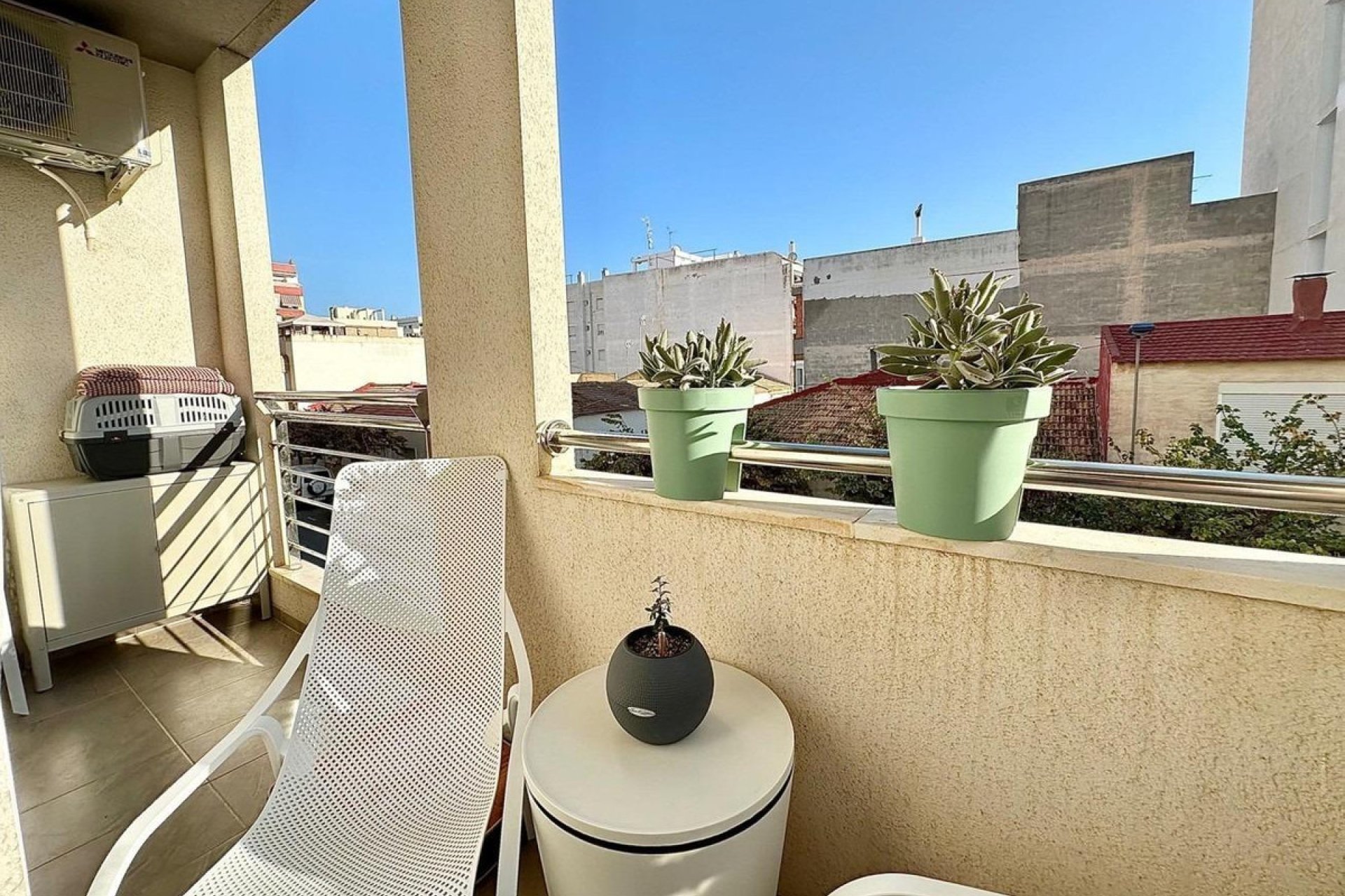 Resale - Apartment / flat -
Torrevieja - Torrevieja Centro