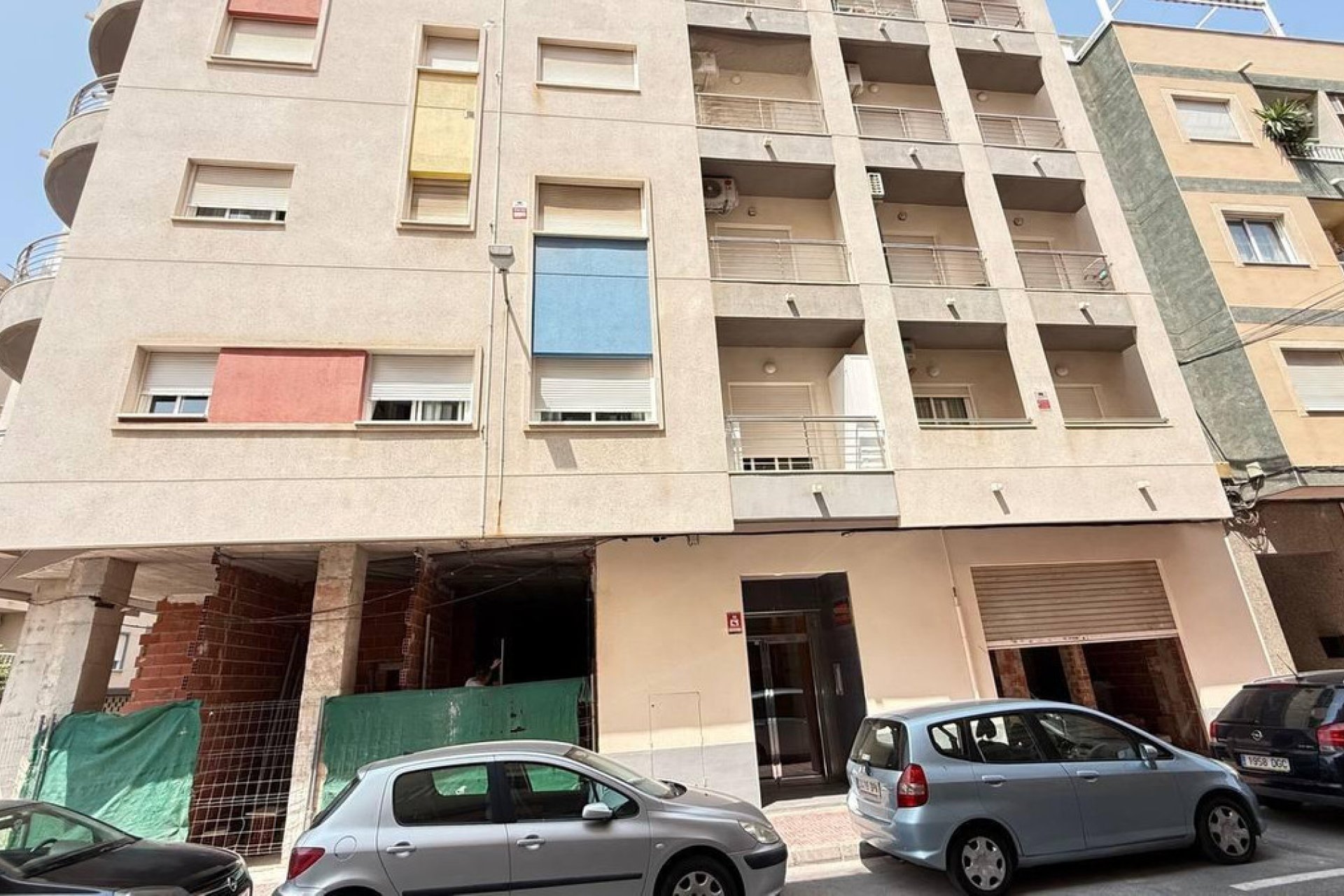 Resale - Apartment / flat -
Torrevieja - Torrevieja Centro