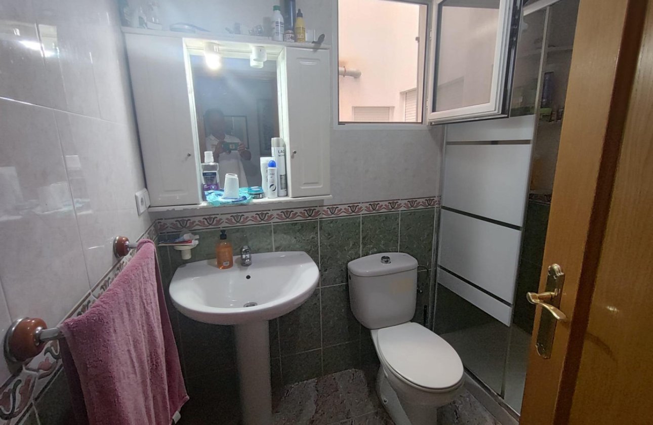 Resale - Apartment / flat -
Torrevieja - Torrevieja Centro