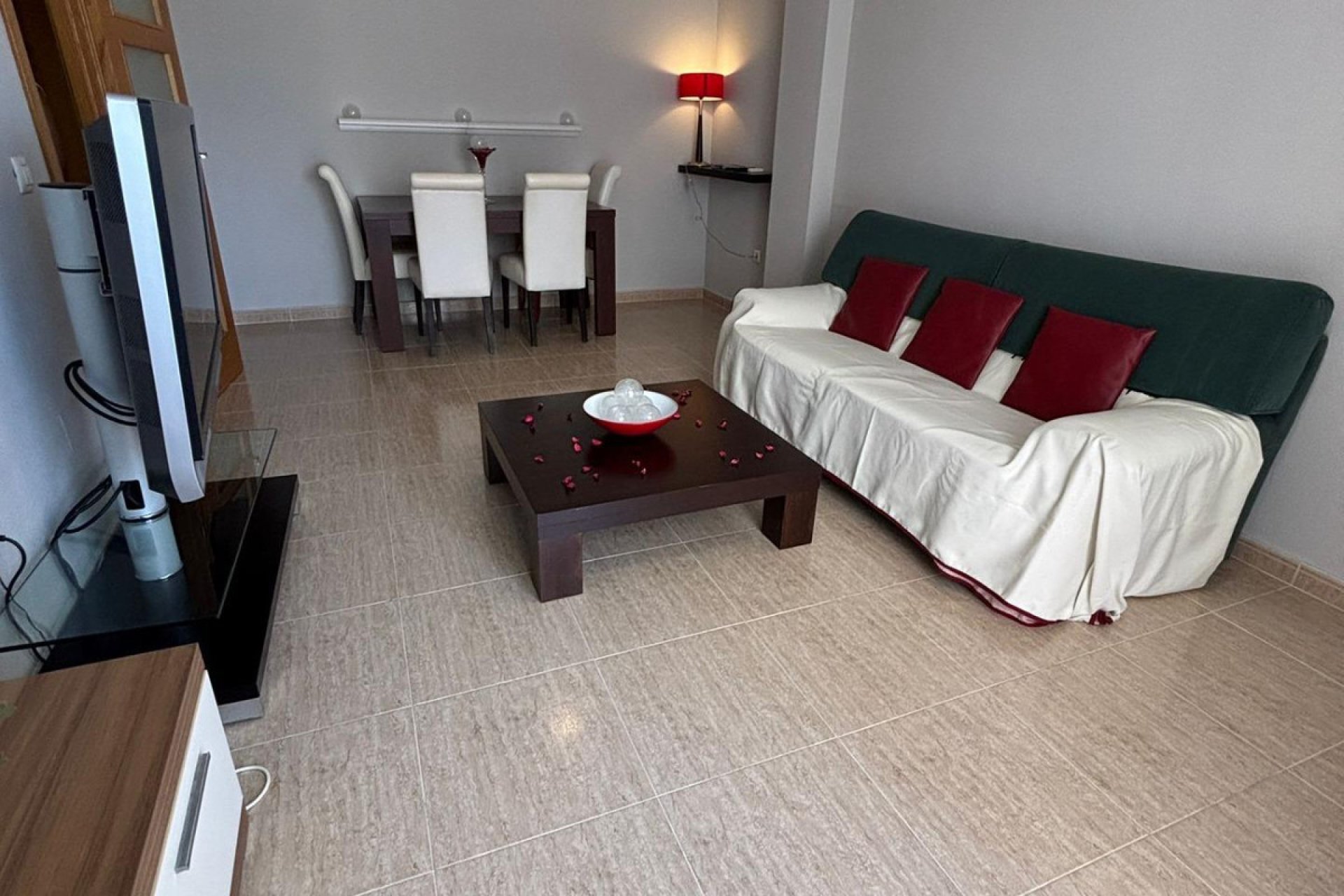 Resale - Apartment / flat -
Torrevieja - Torrevieja Centro