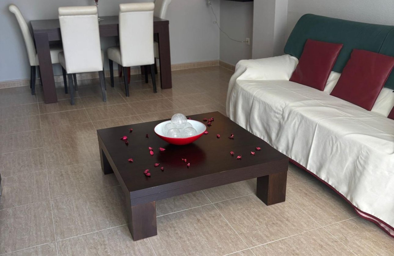 Resale - Apartment / flat -
Torrevieja - Torrevieja Centro