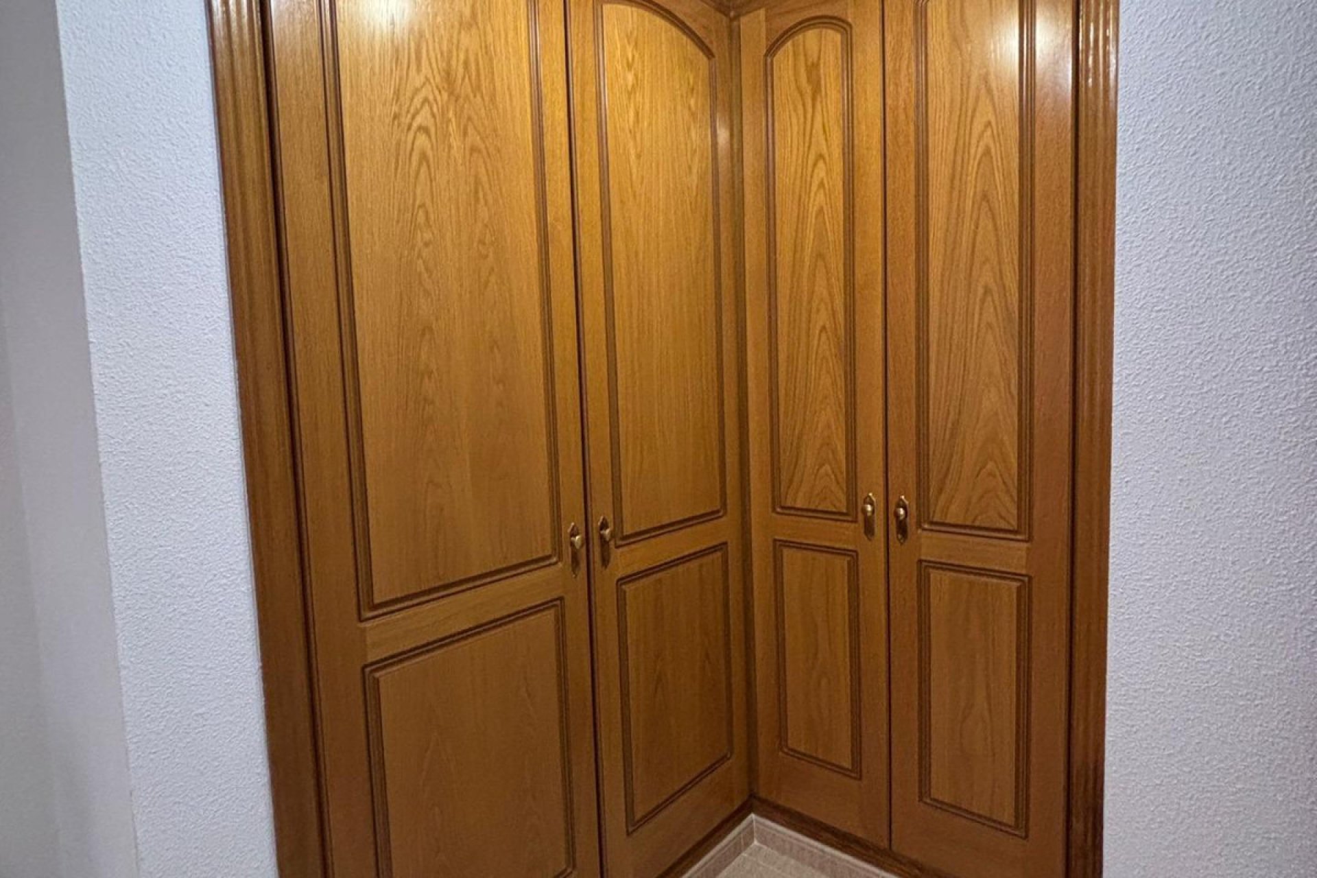 Resale - Apartment / flat -
Torrevieja - Torrevieja Centro