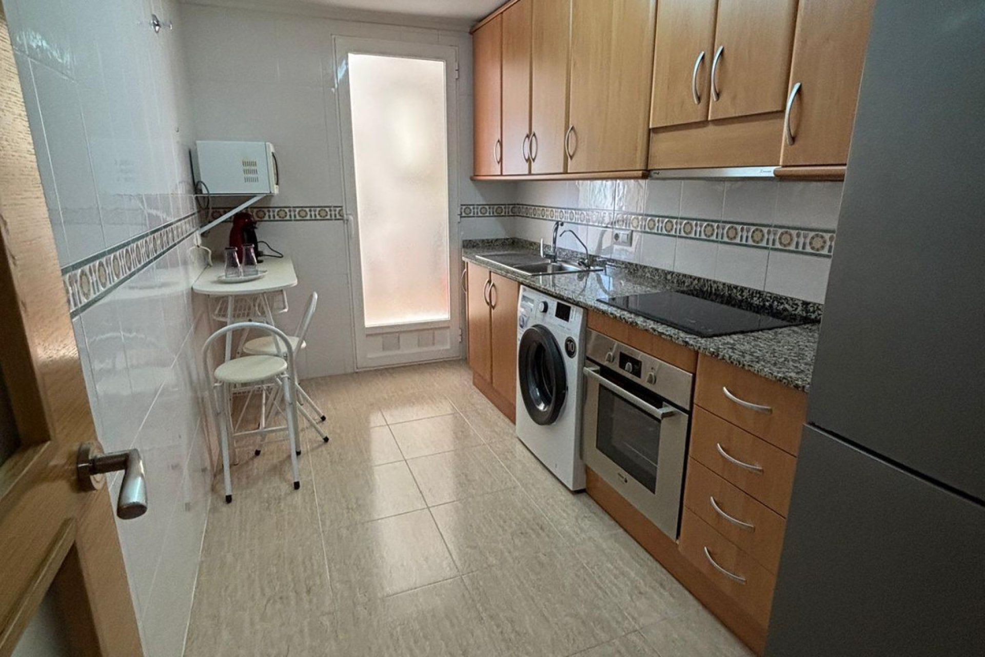 Resale - Apartment / flat -
Torrevieja - Torrevieja Centro