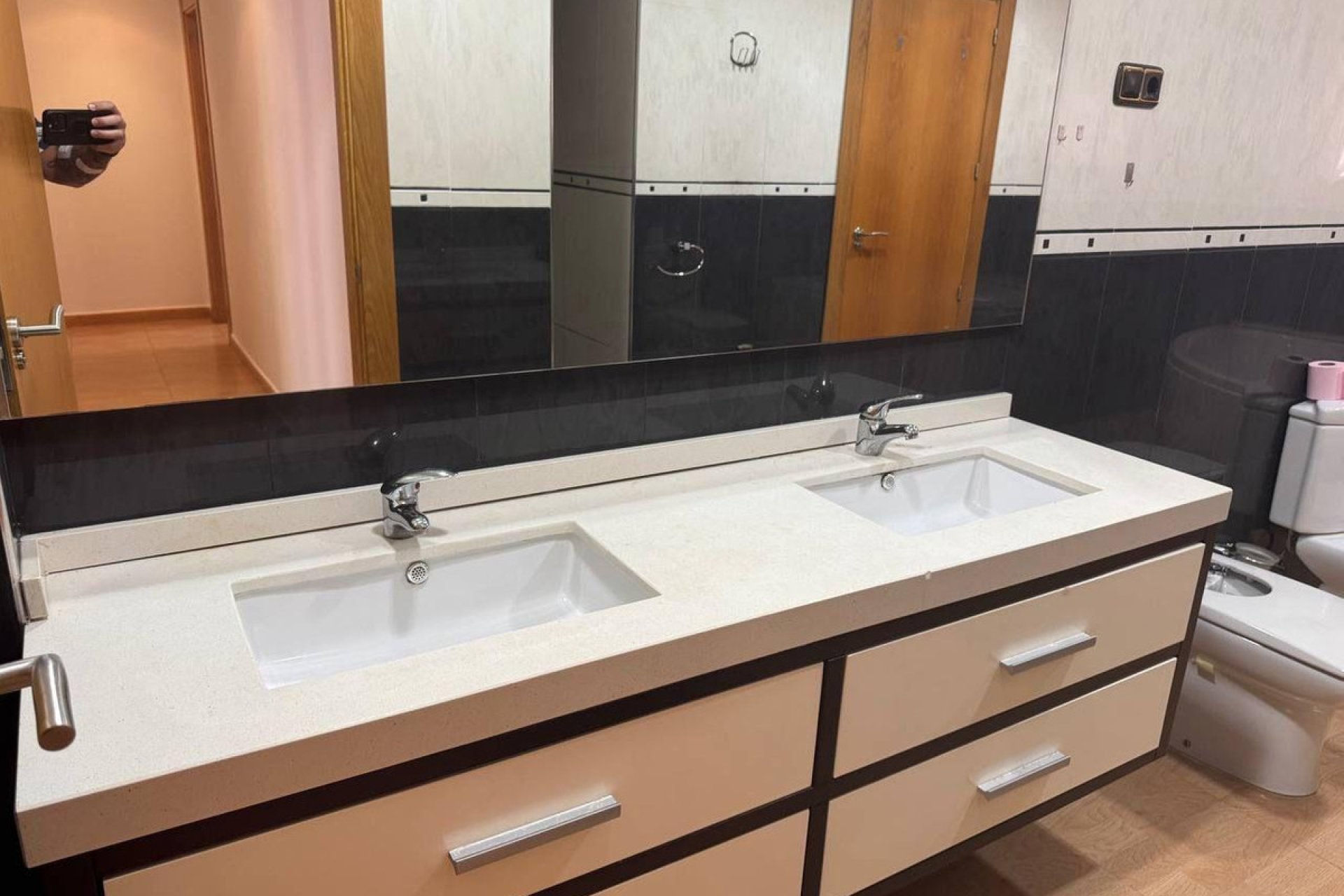 Resale - Apartment / flat -
Torrevieja - Torrevieja Centro