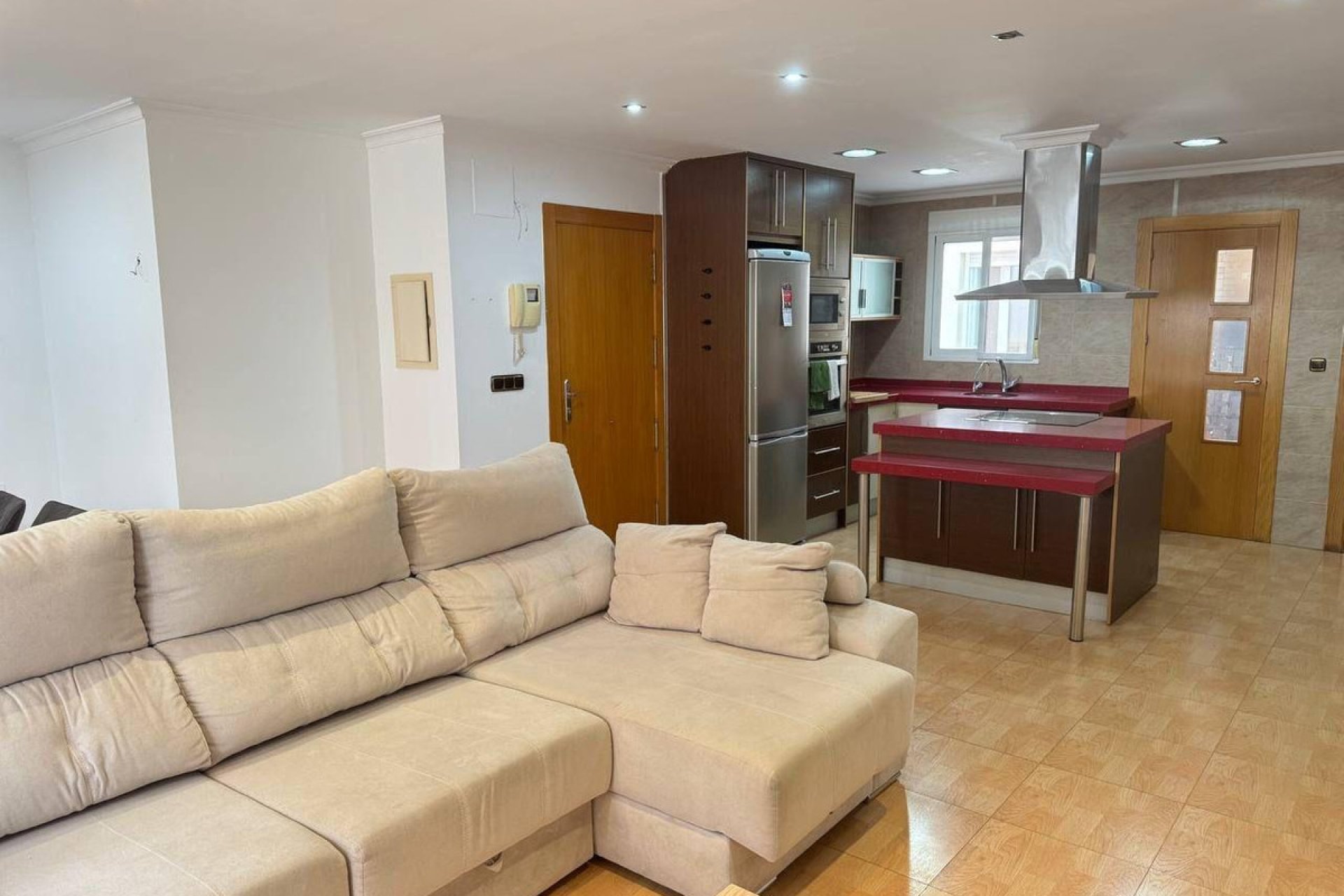 Resale - Apartment / flat -
Torrevieja - Torrevieja Centro