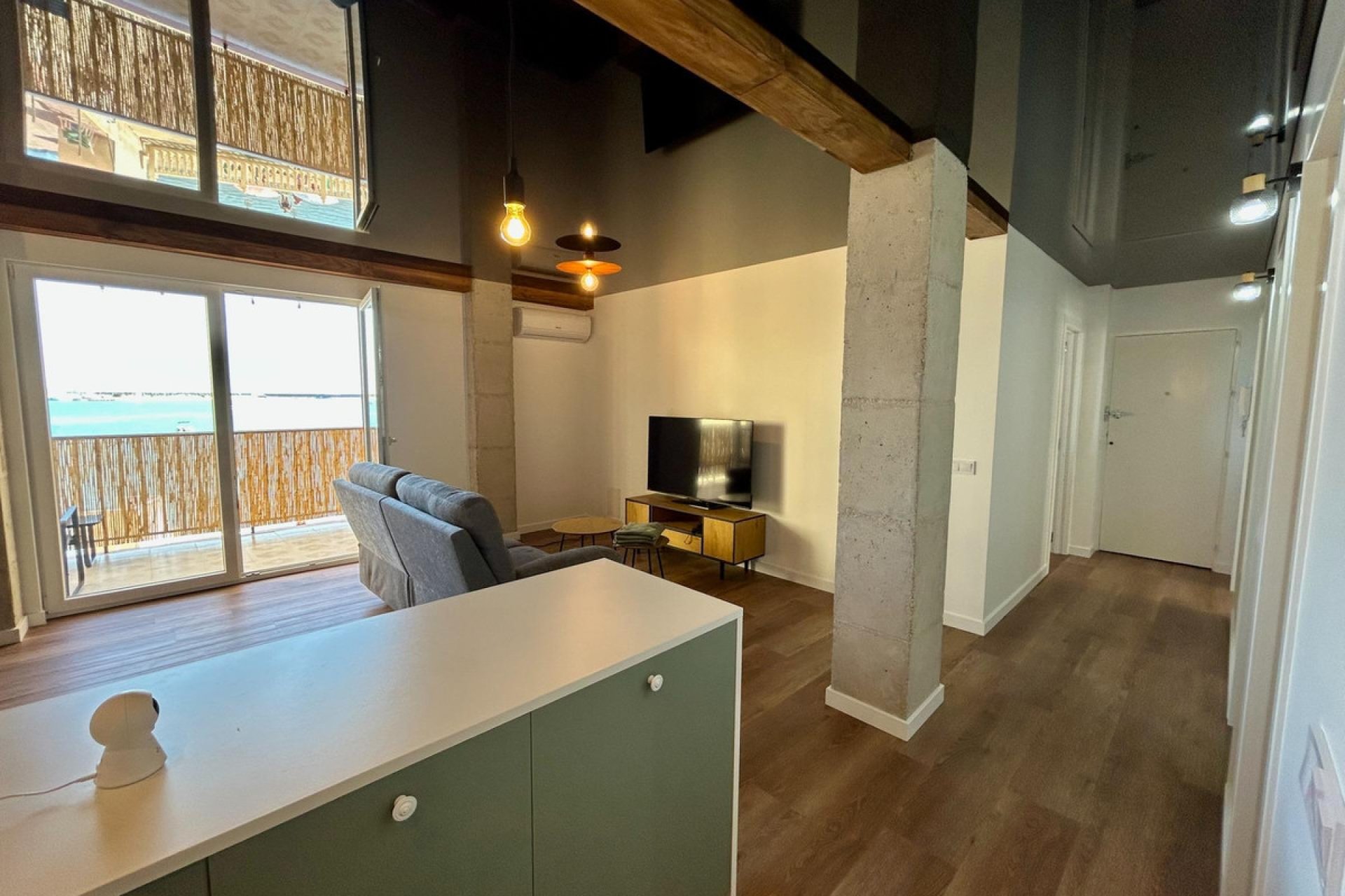 Resale - Apartment / flat -
Torrevieja - Torrevieja Centro