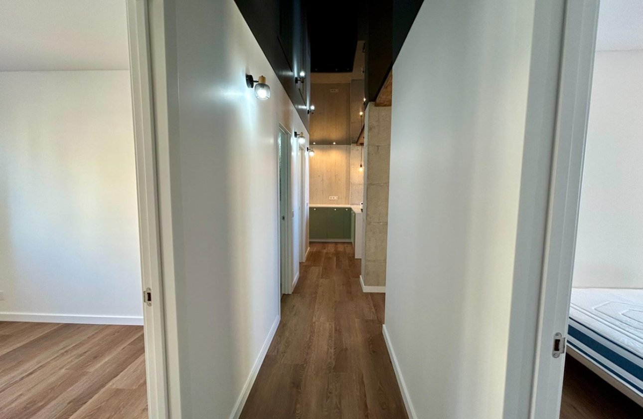 Resale - Apartment / flat -
Torrevieja - Torrevieja Centro