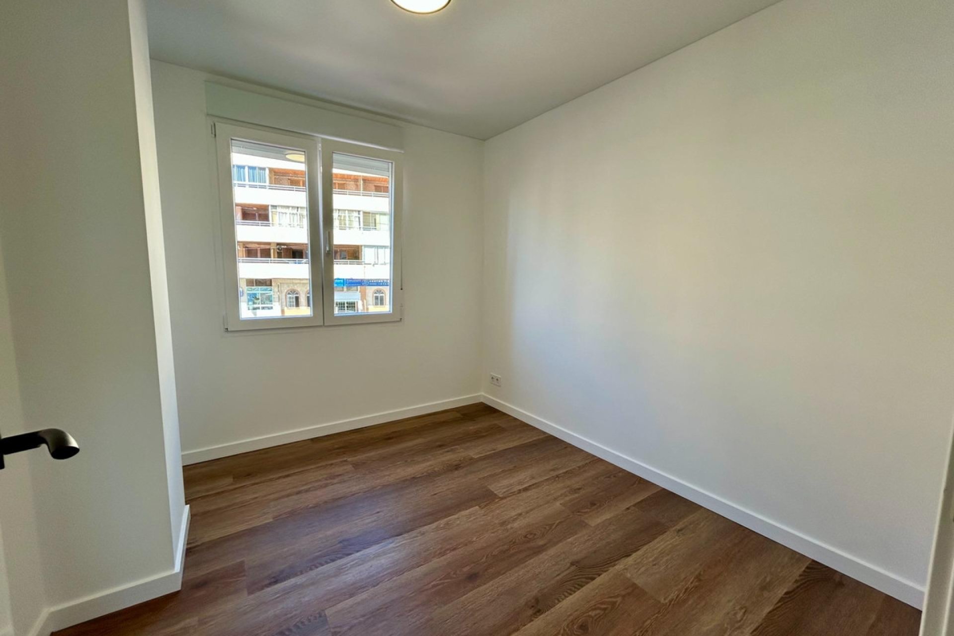 Resale - Apartment / flat -
Torrevieja - Torrevieja Centro