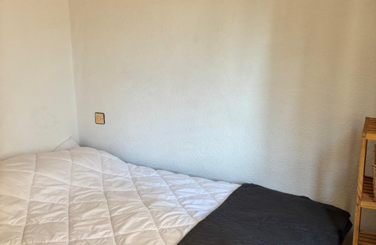 Resale - Apartment / flat -
Torrevieja - Torrevieja Centro