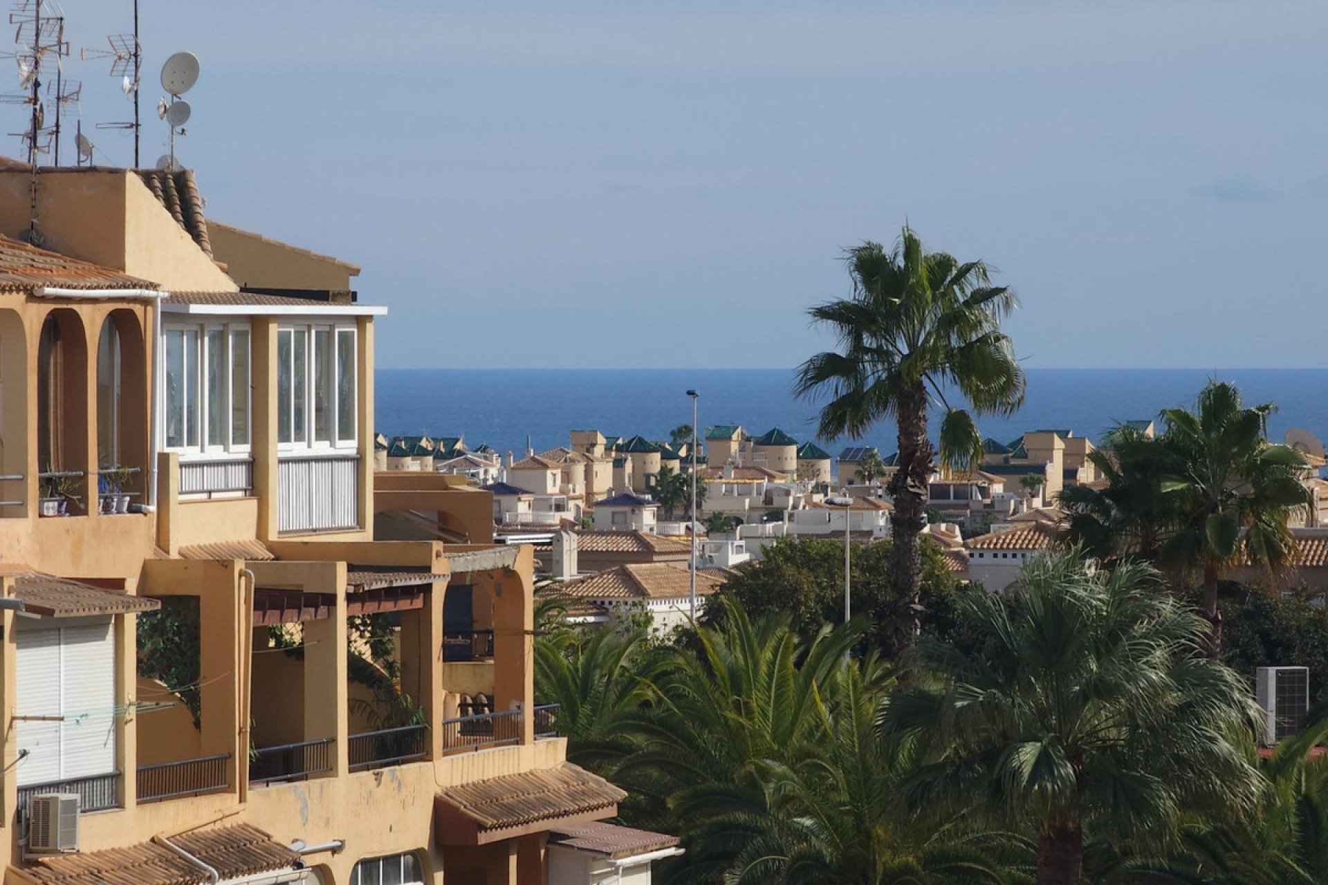 Resale - Apartment / flat -
Torrevieja - Torrevieja Centro