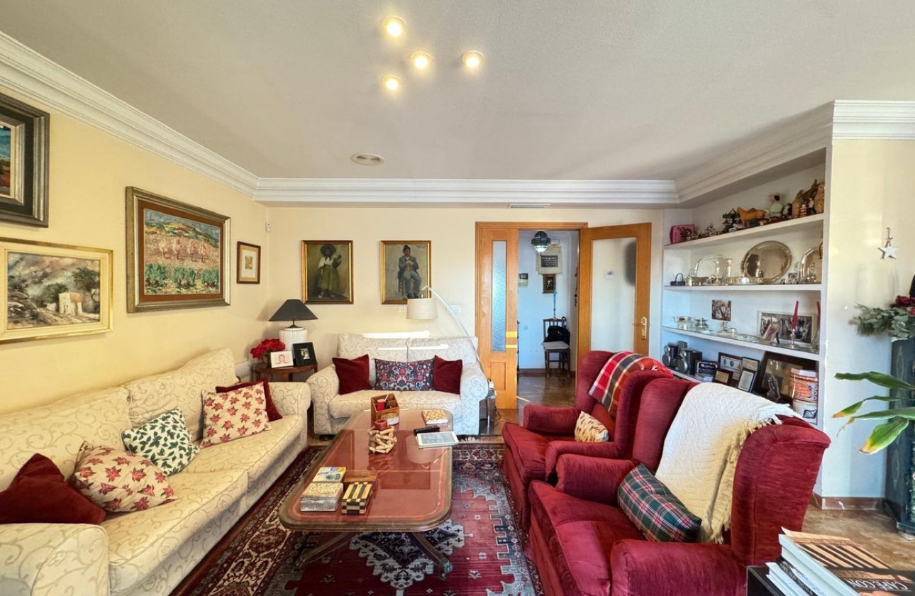 Resale - Apartment / flat -
Torrevieja - Torrevieja Centro