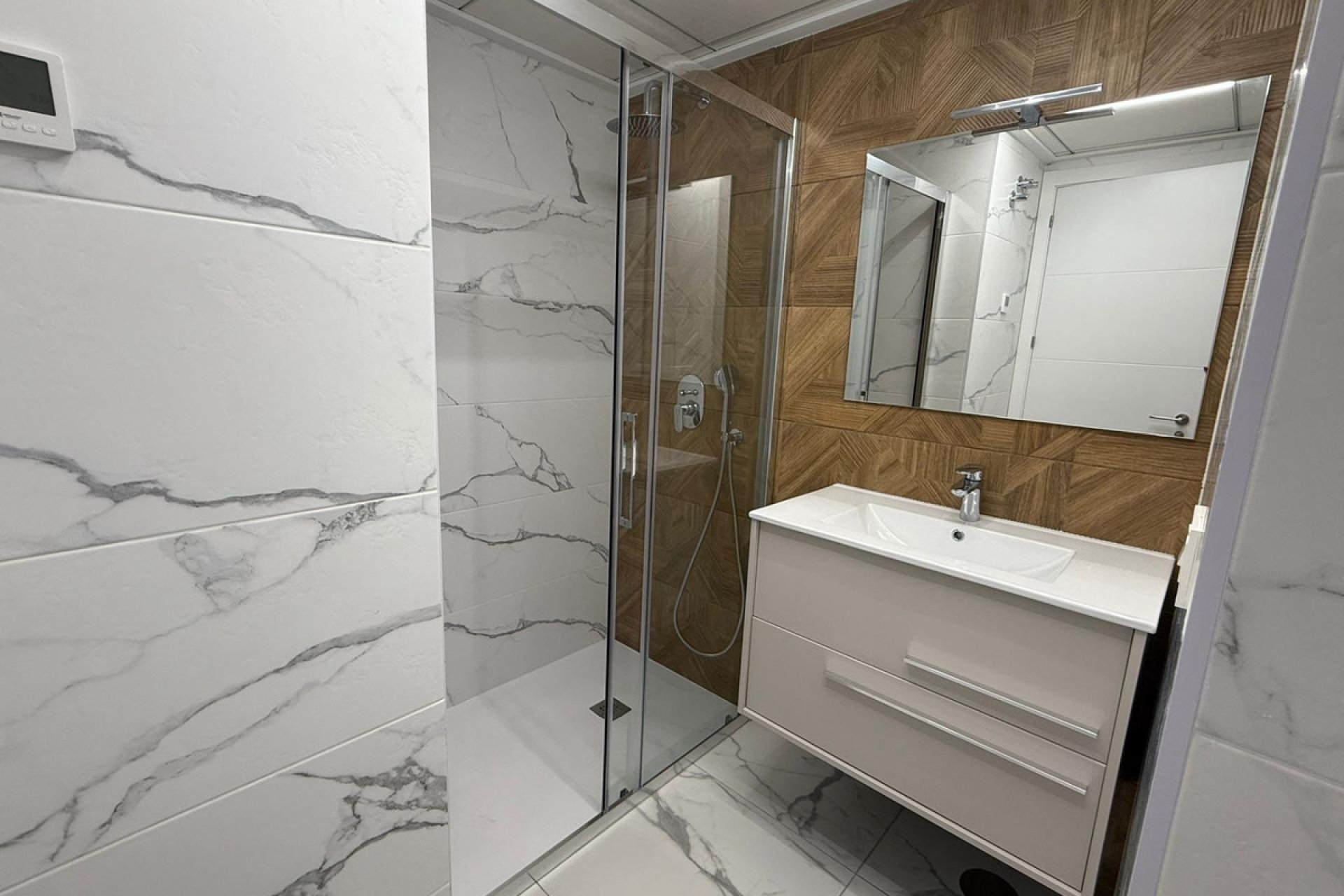 Resale - Apartment / flat -
Torrevieja - Torrevieja Centro