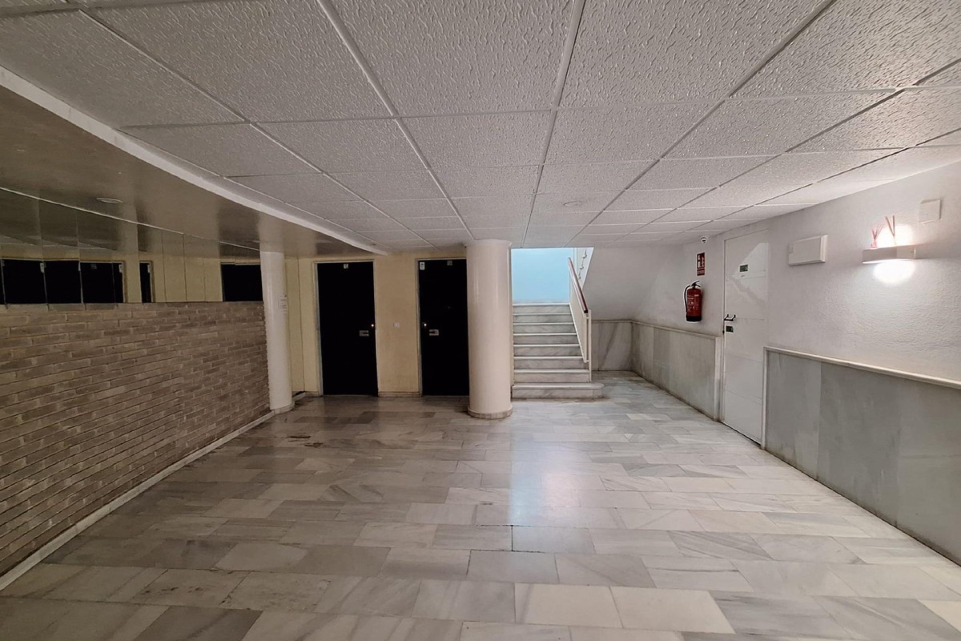 Resale - Apartment / flat -
Torrevieja - Torrevieja Centro