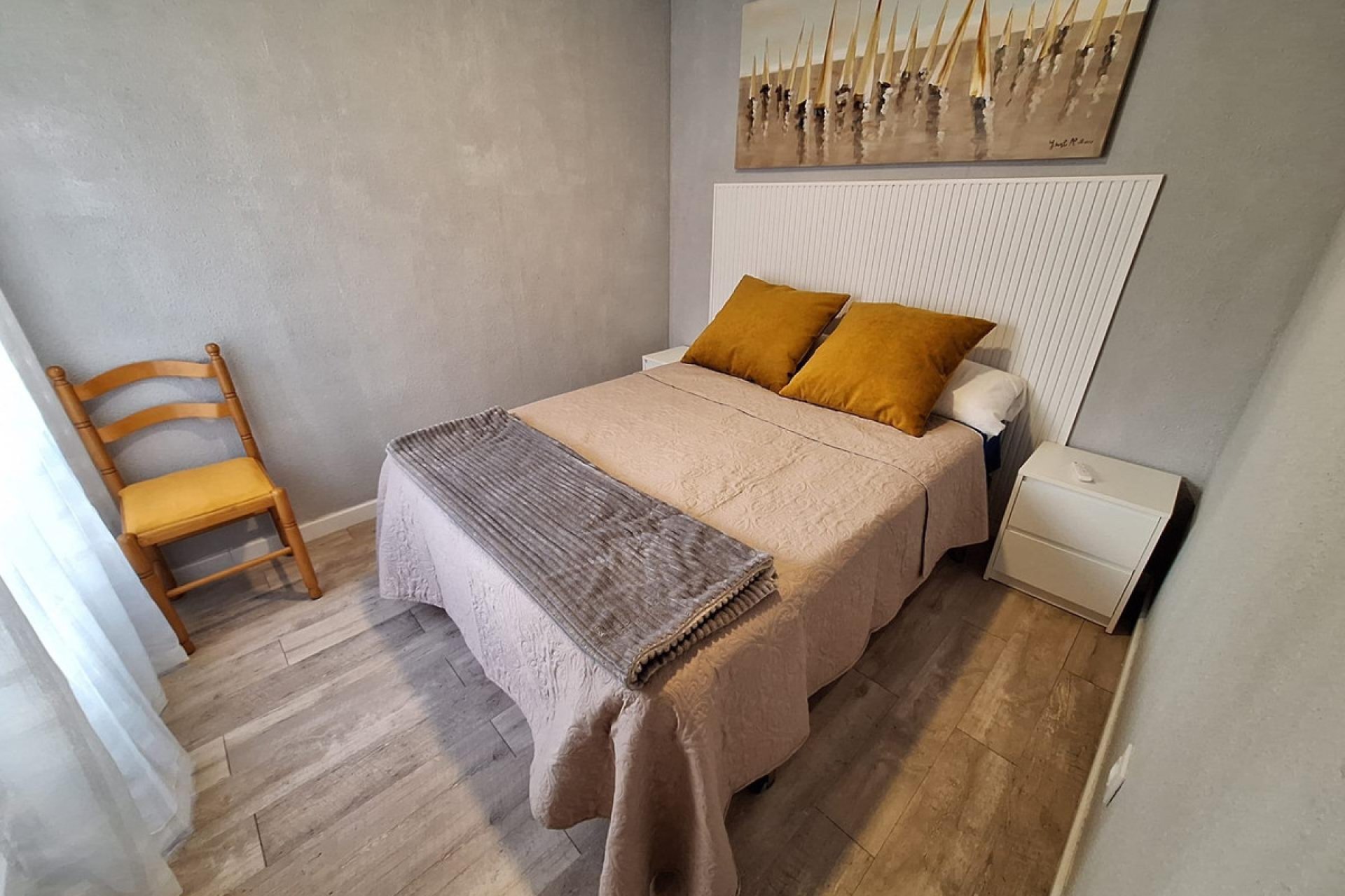 Resale - Apartment / flat -
Torrevieja - Torrevieja Centro