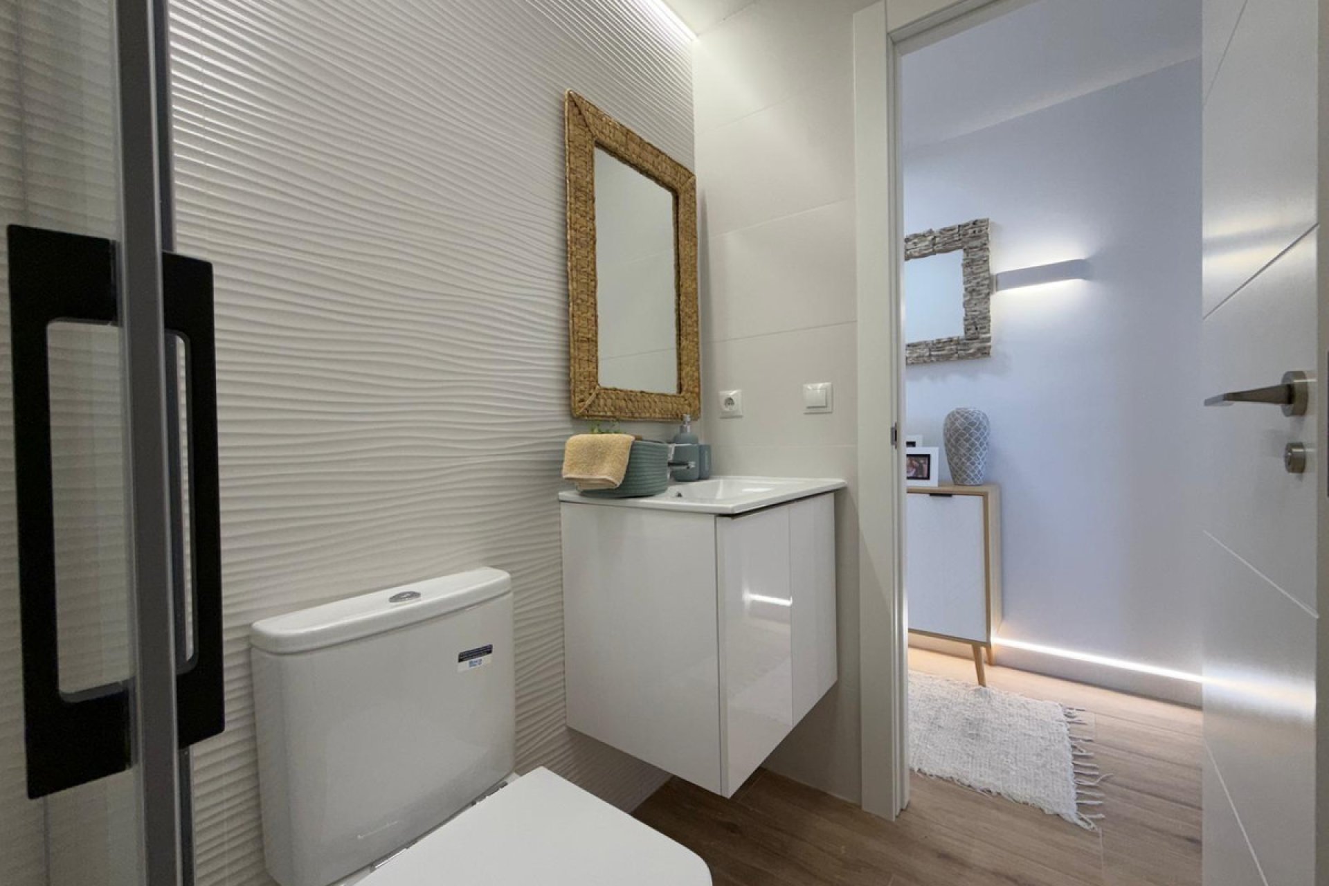 Resale - Apartment / flat -
Torrevieja - Torrevieja Centro